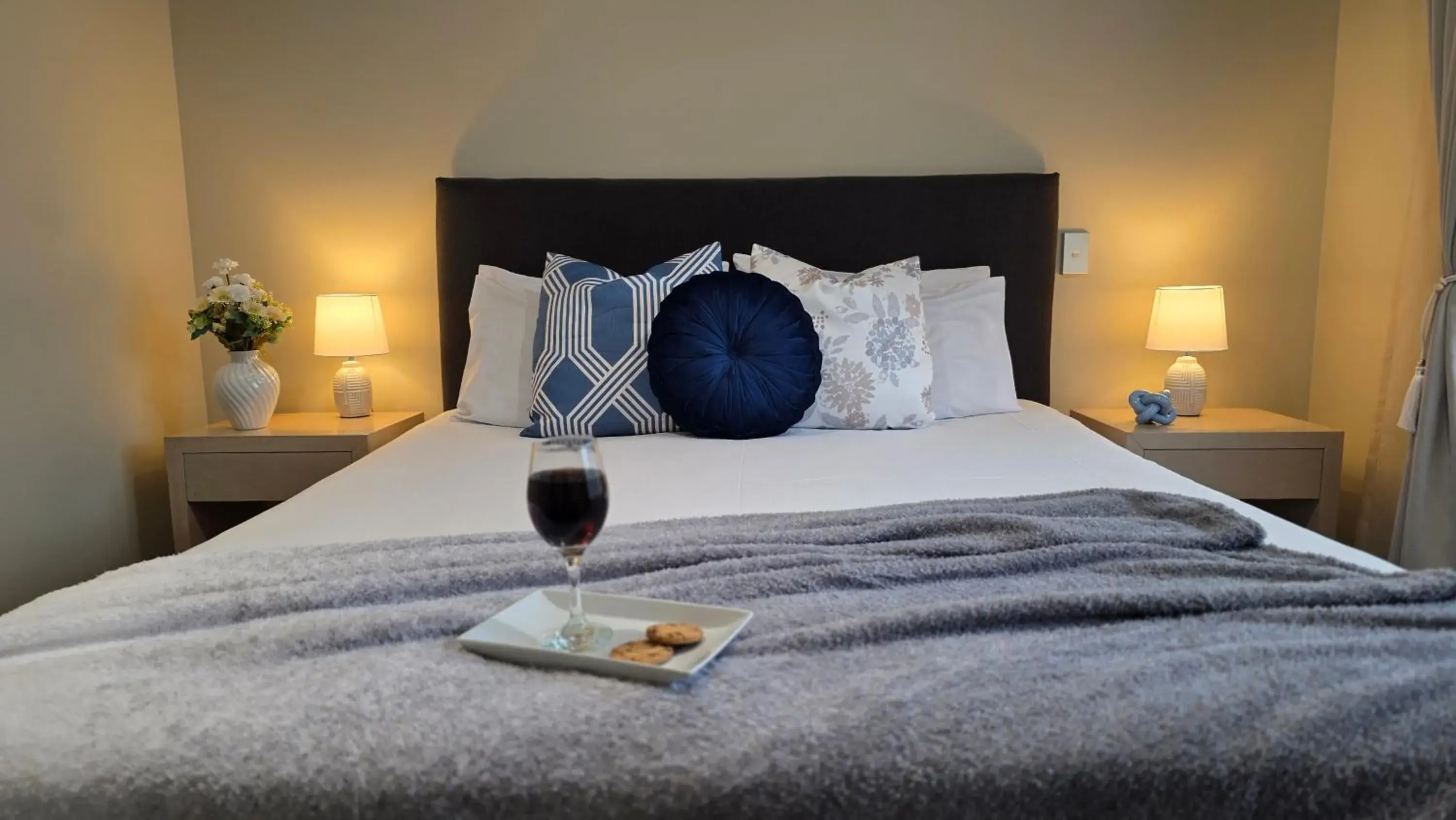 Bed in TOWER JUNCTION MOTOR LODGE - Airport and Christchurch railway station Shuttle Service Bed in TOWER JUNCTION MOTOR LODGE - Airport and Christchurch railway station Shuttle Service