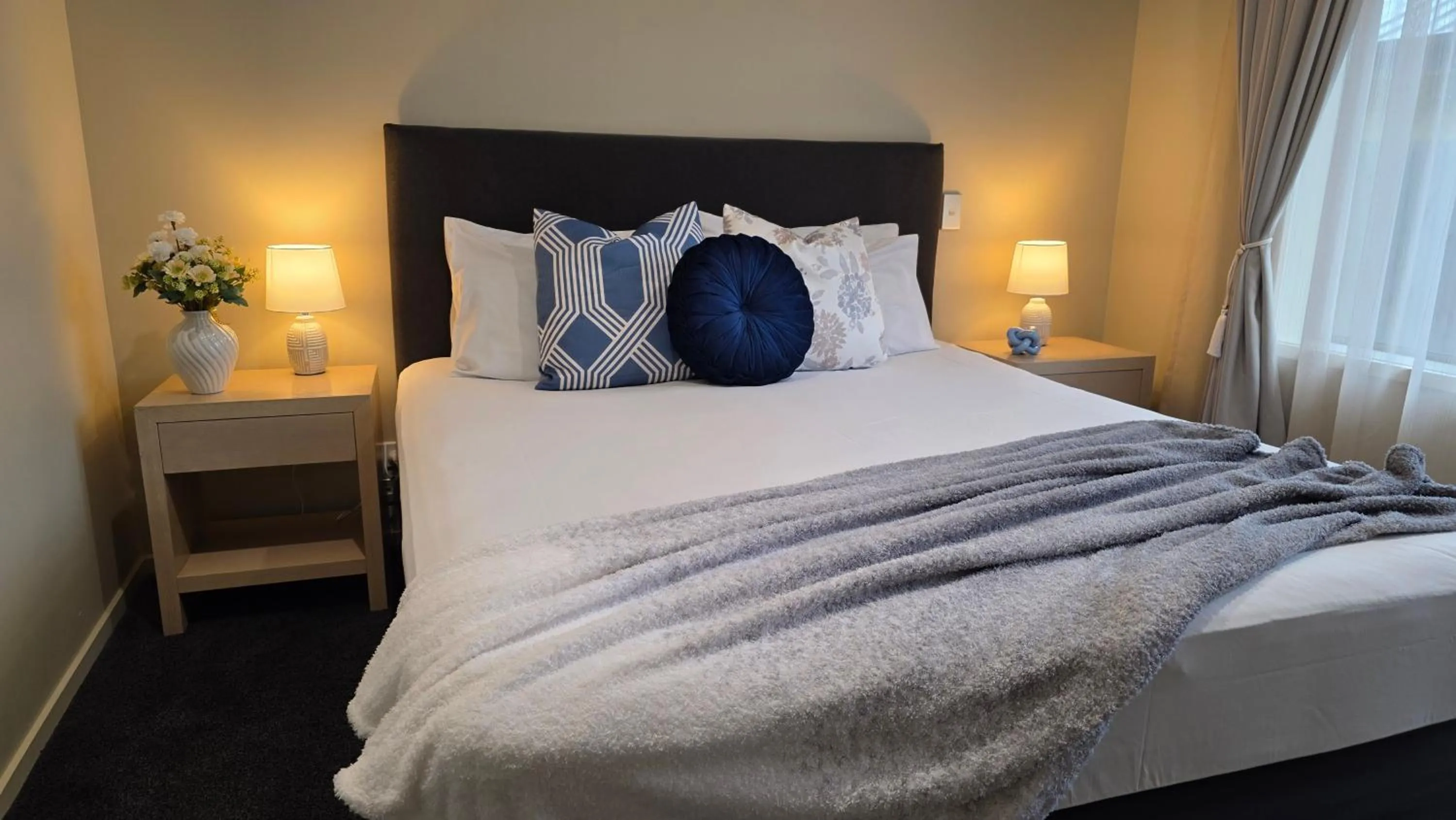 Bed in TOWER JUNCTION MOTOR LODGE - Airport and Christchurch railway station Shuttle Service