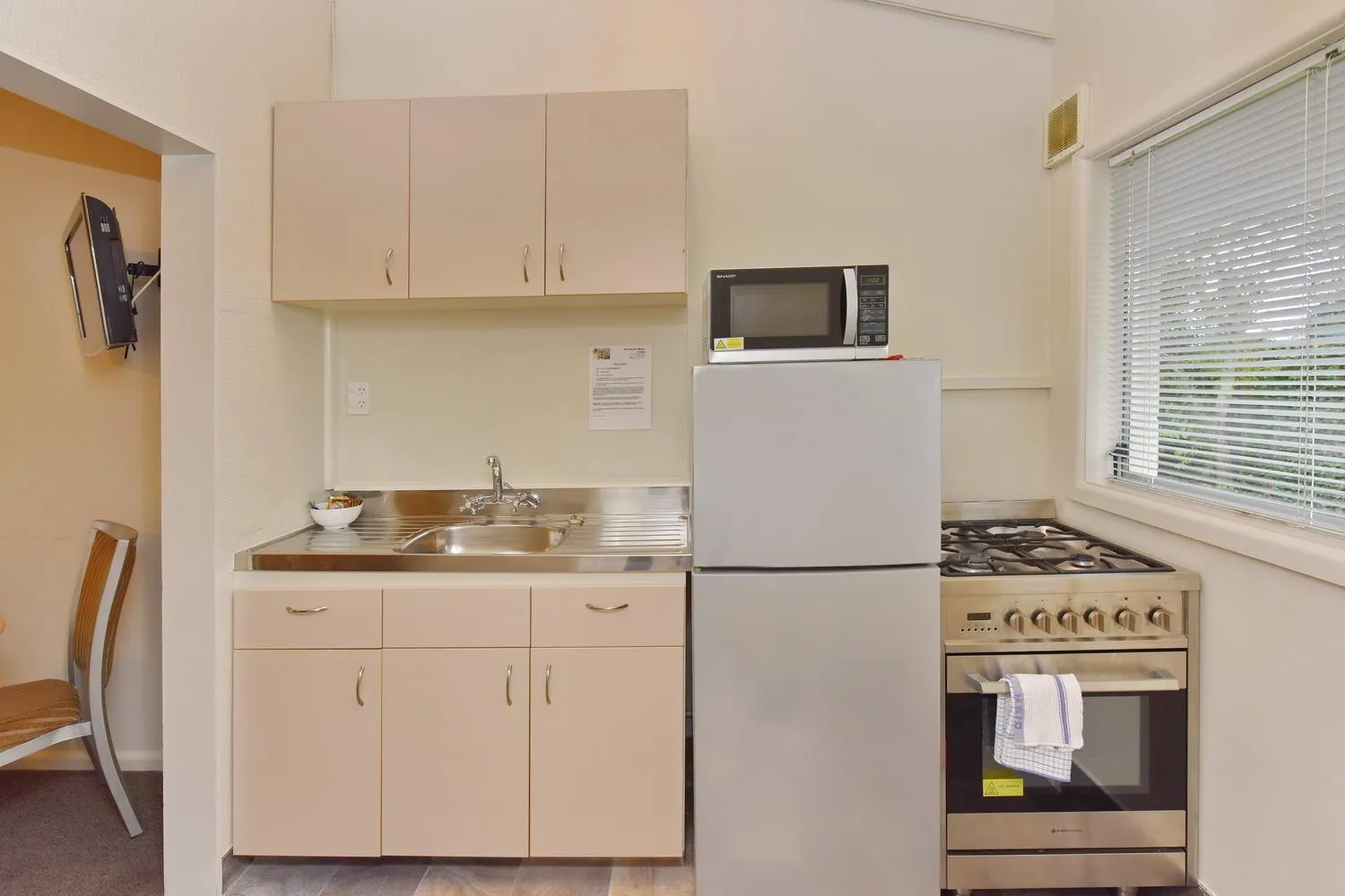 Coffee/tea facilities in Northcote Motor Lodge