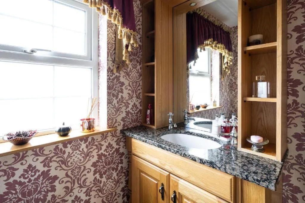 Bathroom in Drum Manor