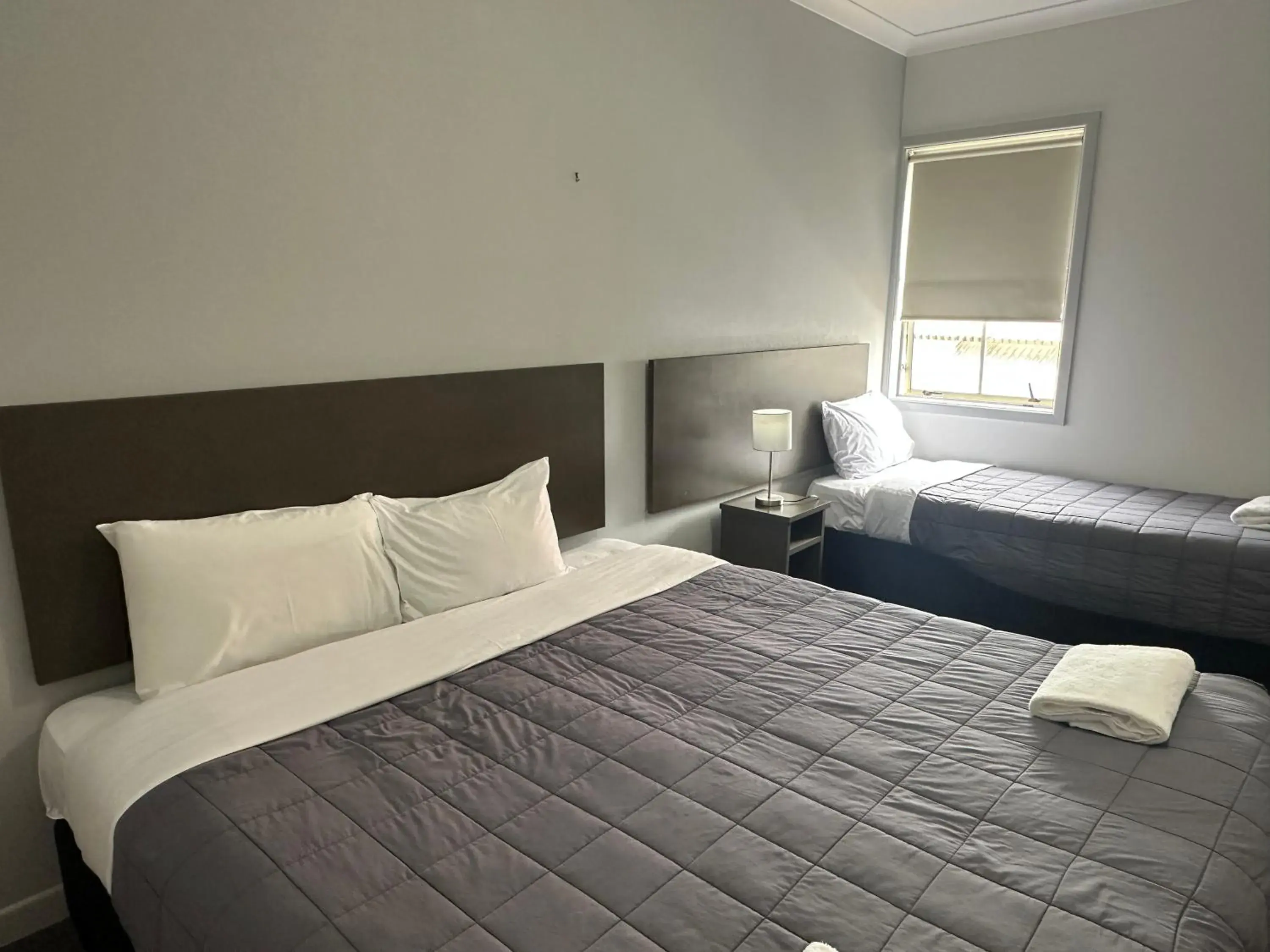 Bed in No 1 Motels Bed in No 1 Motels