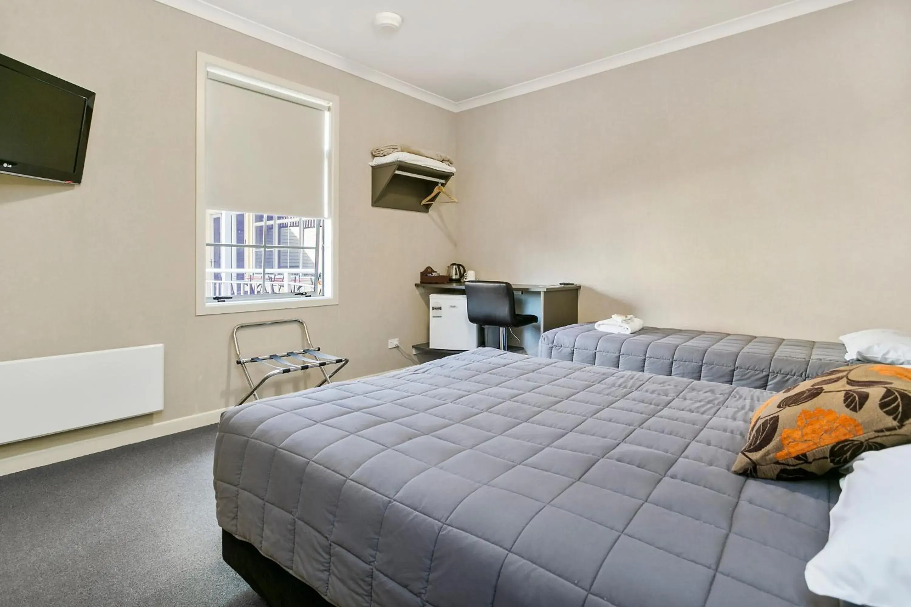 Executive Queen Room in No 1 Motels Executive Queen Room in No 1 Motels