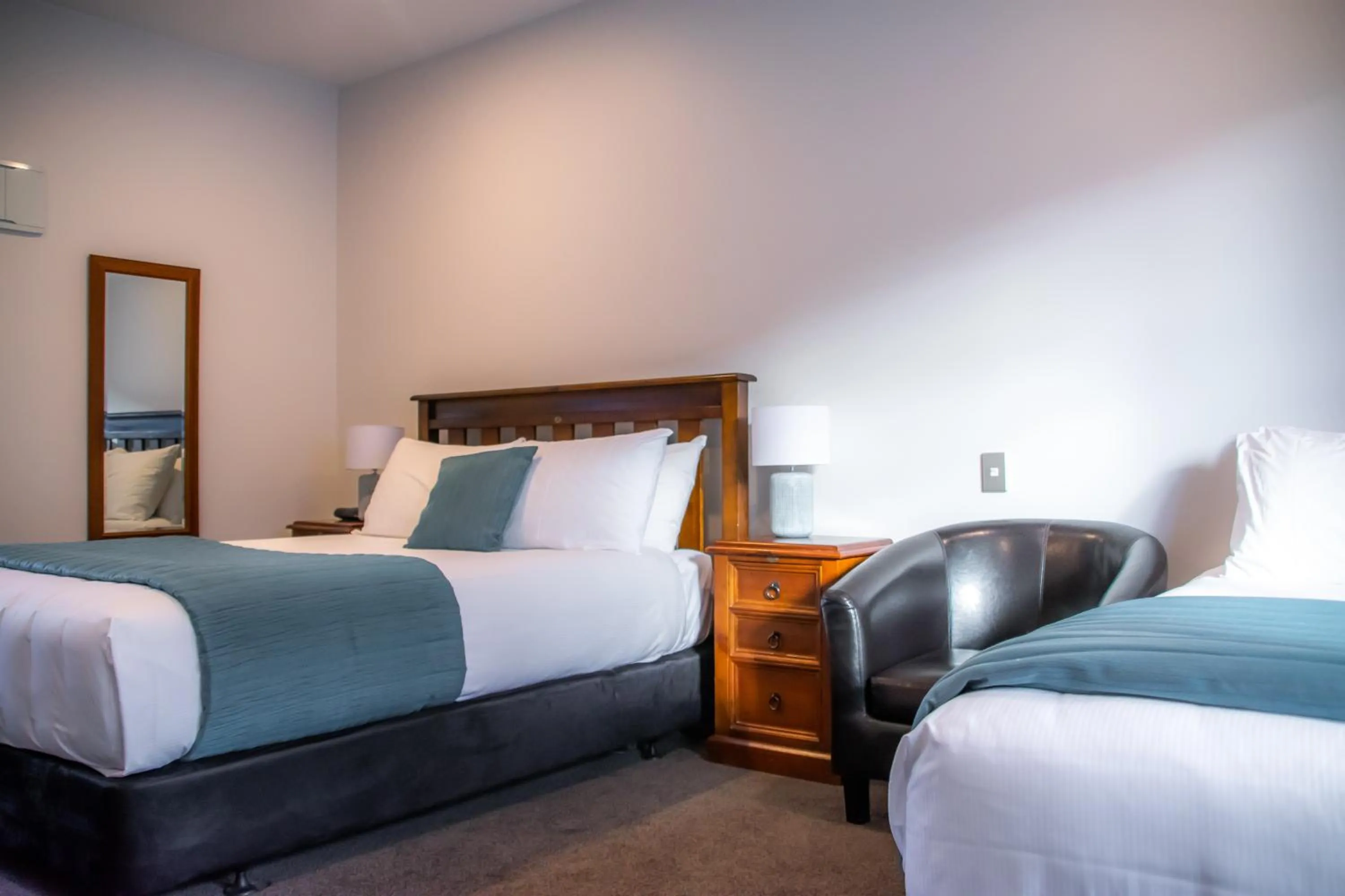 Bed in Carrick Lodge Motel