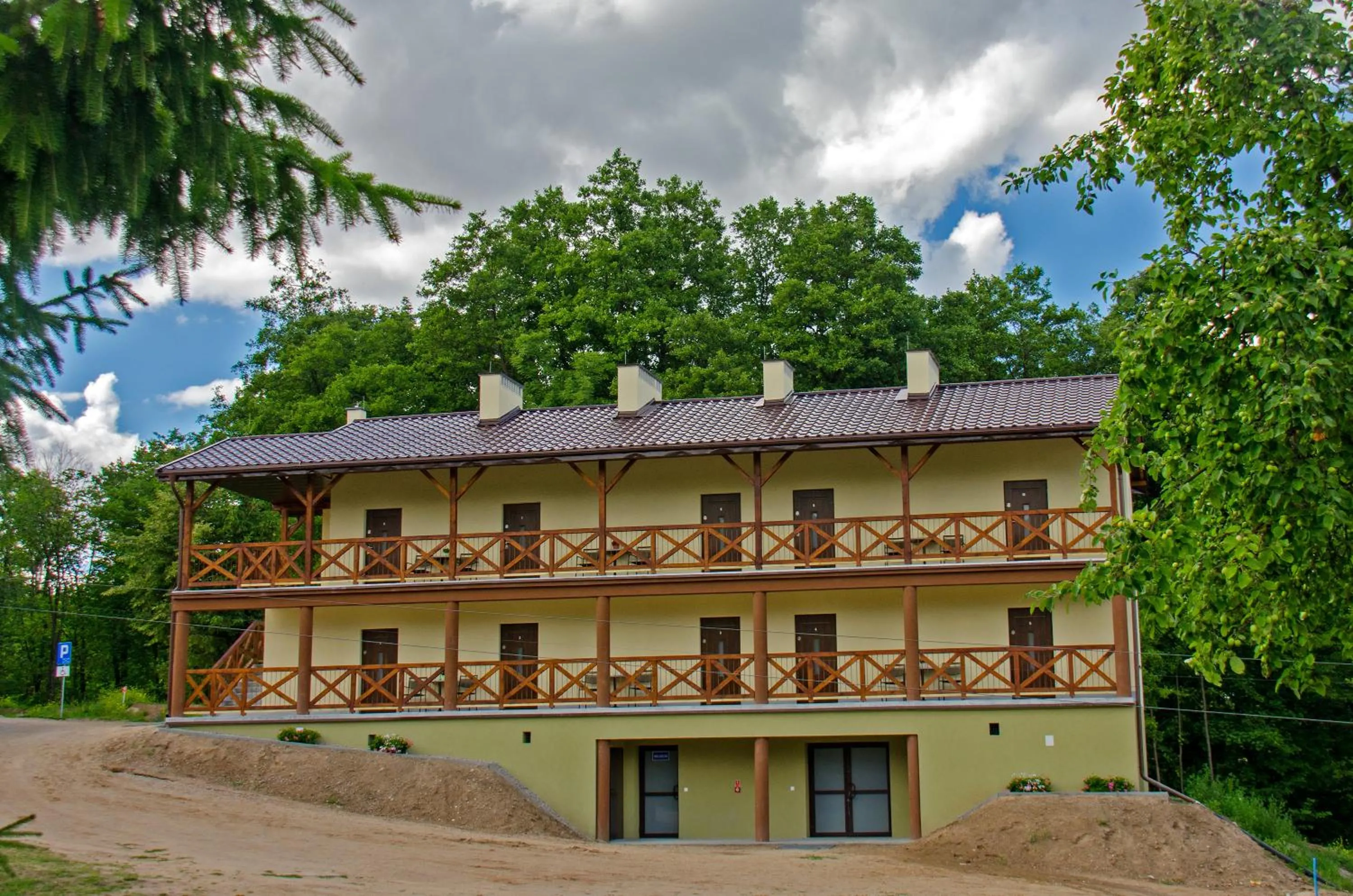 Area and facilities in Ośrodek Dąbrówka