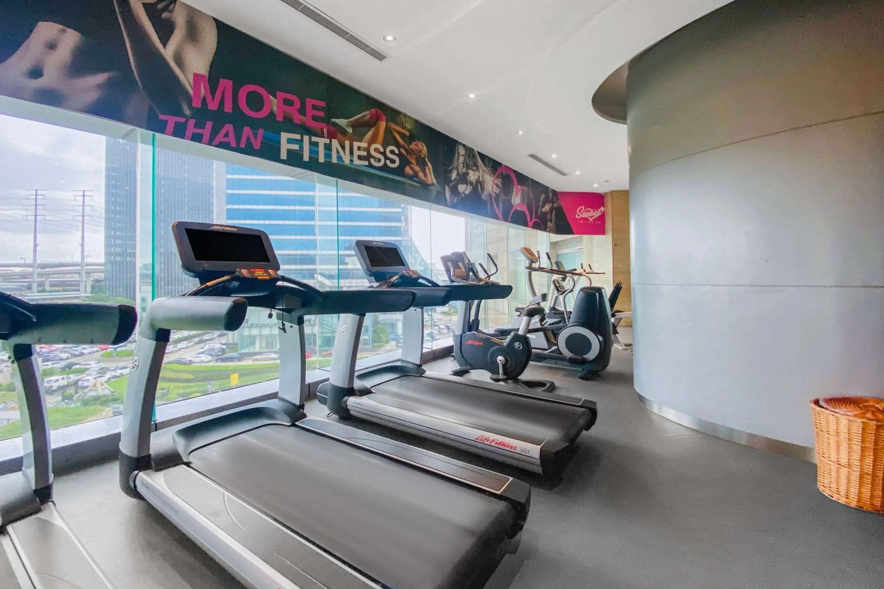Fitness centre/facilities in Ramada Plaza Pudong Shanghai