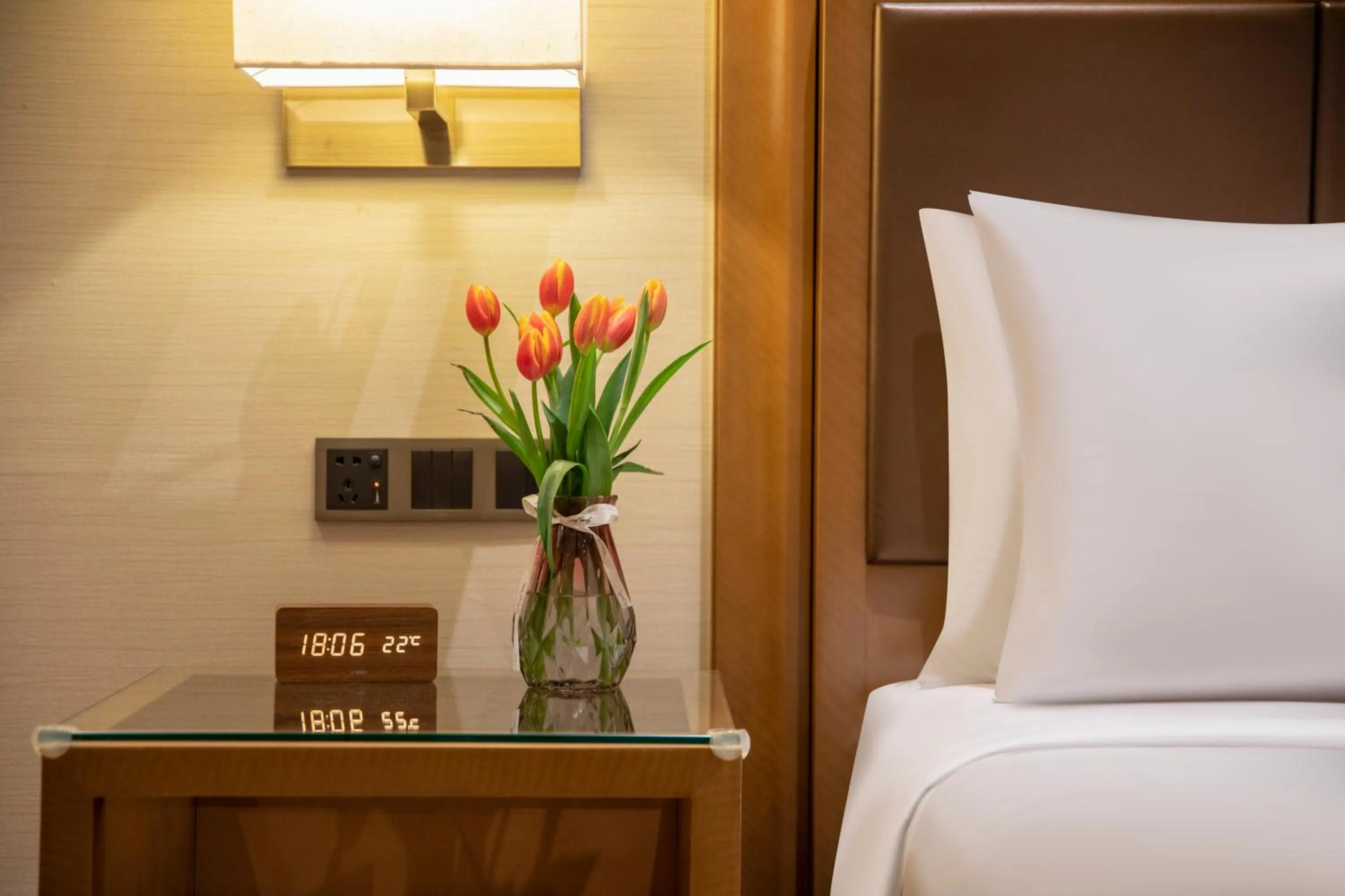 Bedroom, Bed in Ramada Plaza Pudong Shanghai