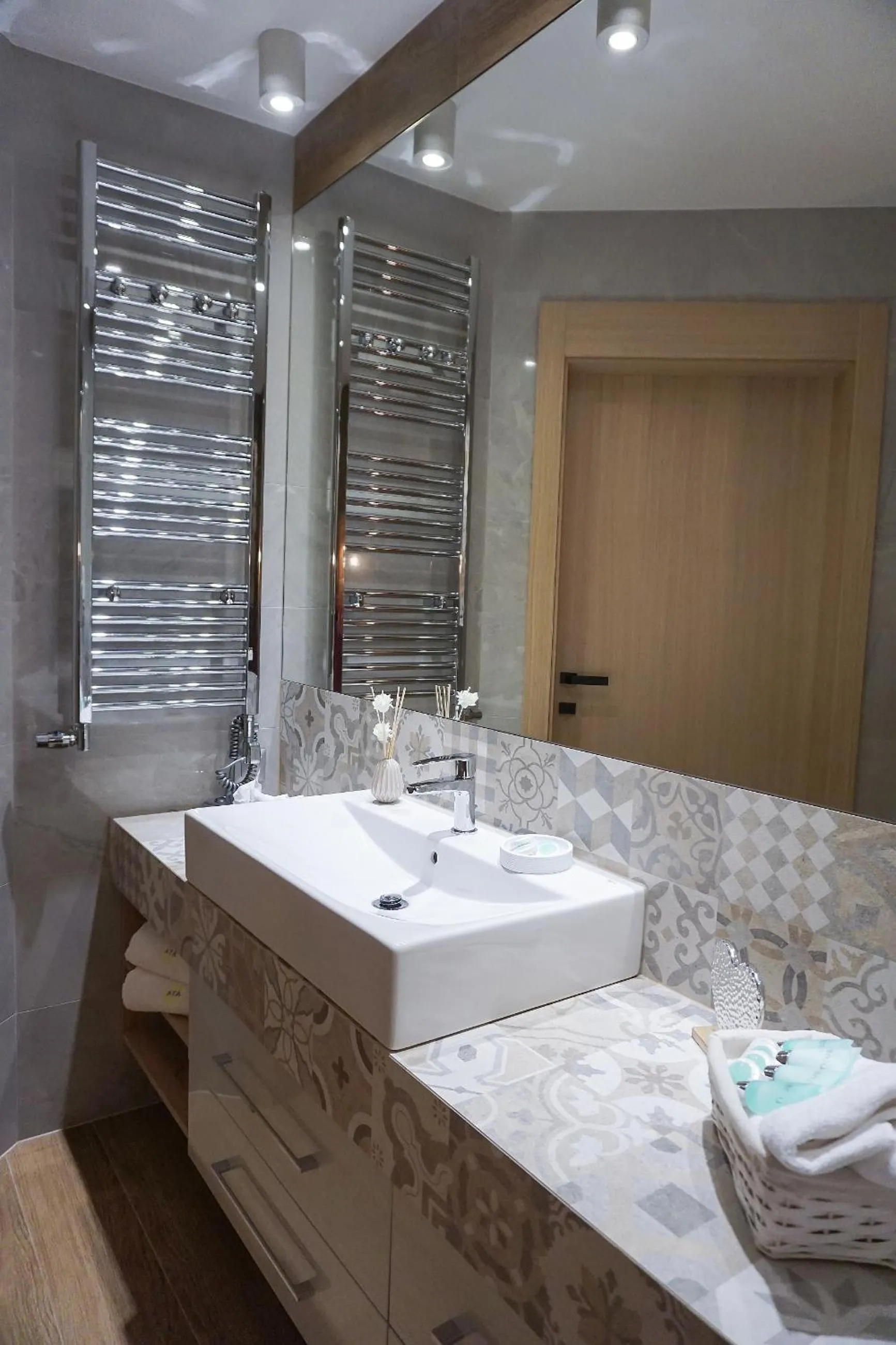 Bathroom in AGA Tenis Apartments by Radwańska