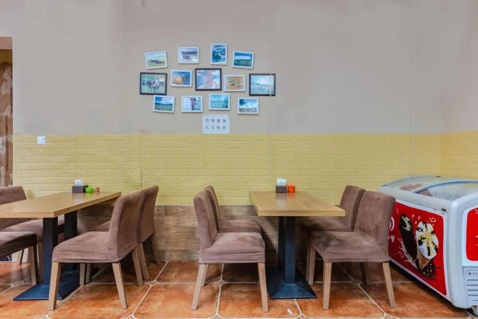 Breakfast in Holly's Hostel