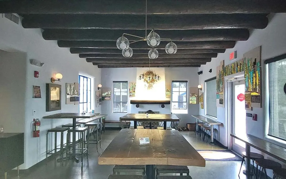 Restaurant/places to eat in El Vado Motel