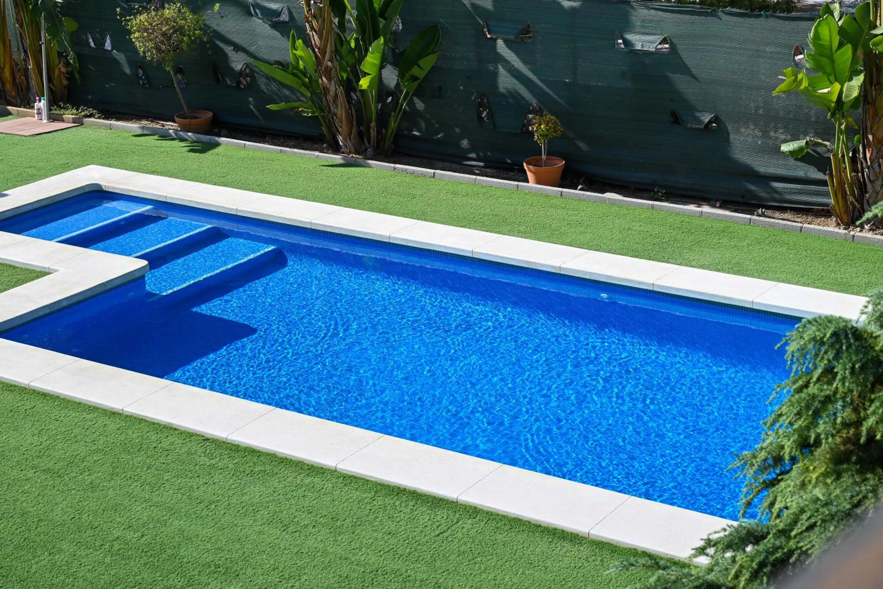 Swimming pool in Villa Peralta, heated and private pool ,near beach and golf !