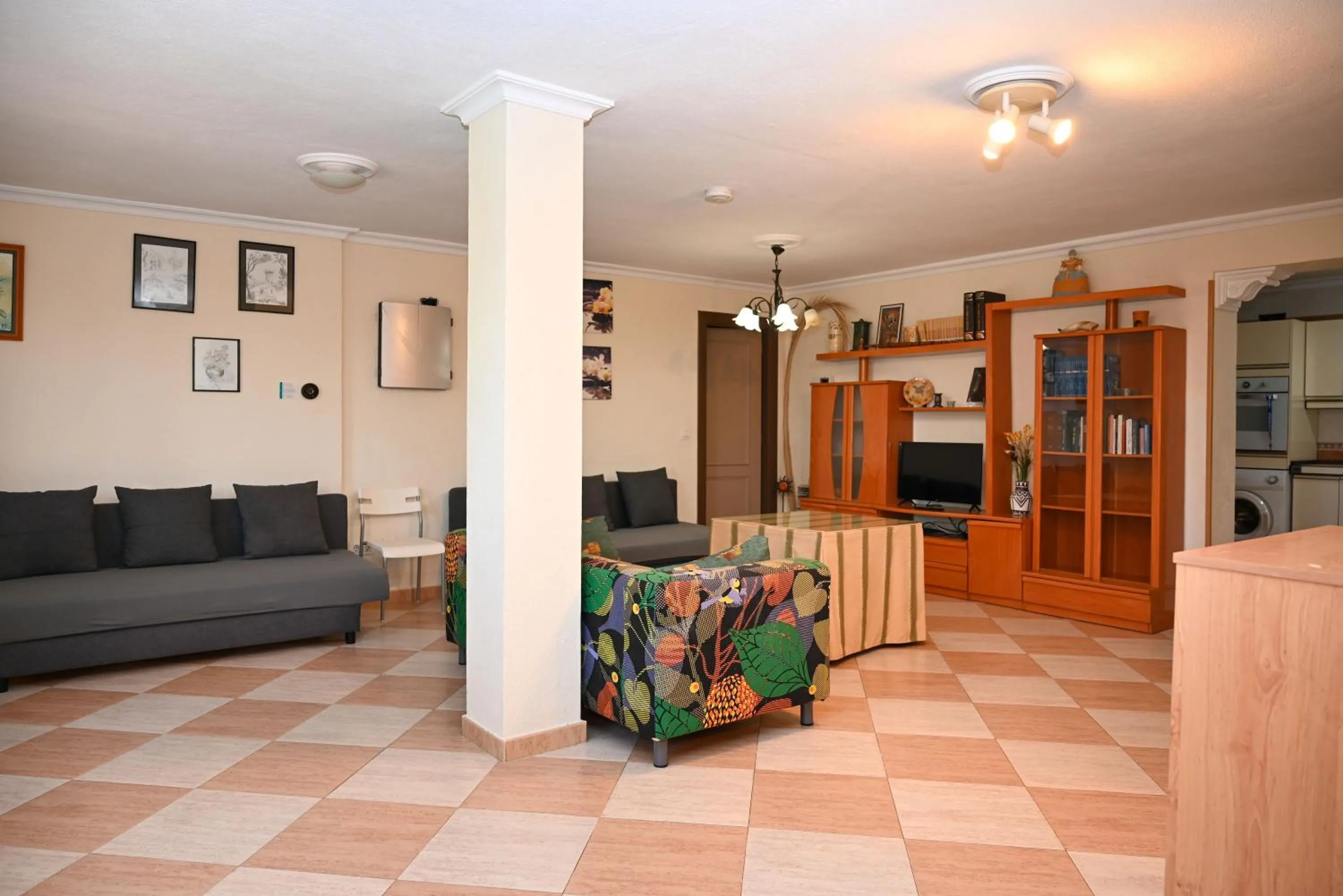 Living room in Villa Peralta, heated and private pool ,near beach and golf !