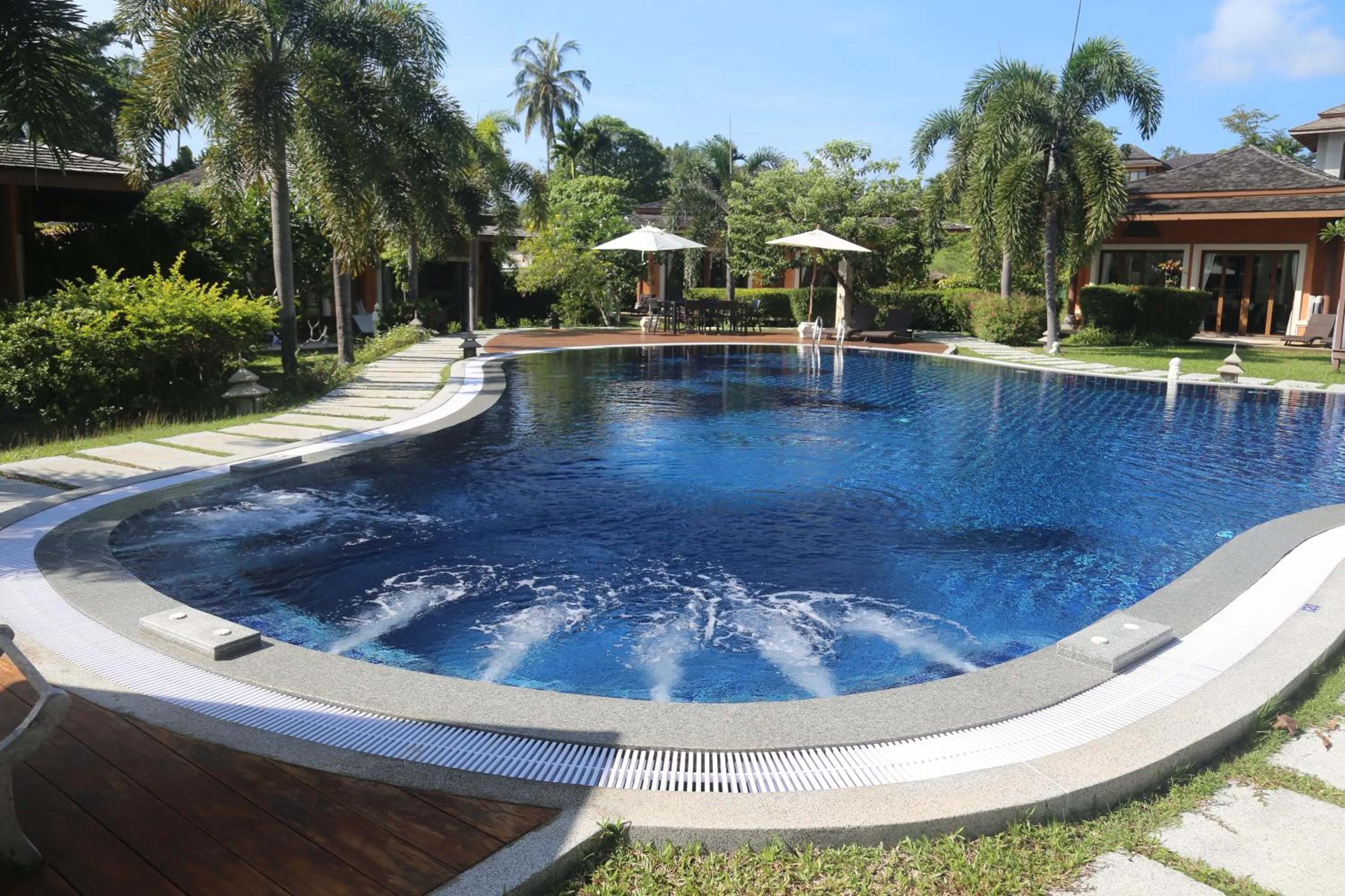 Swimming pool in Laguna Villas Boutique Hotel