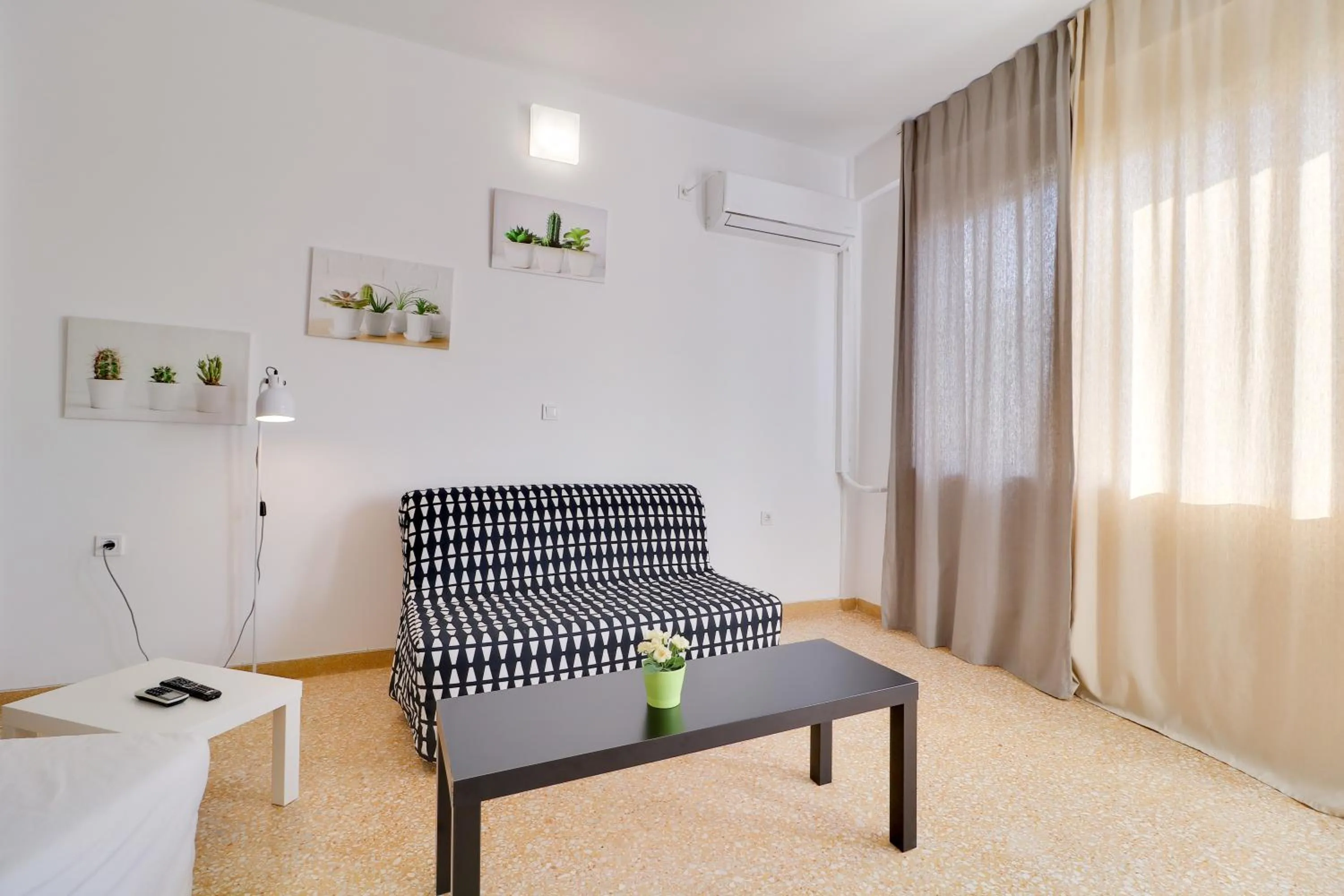 Decorative detail in athens.apartotel.1