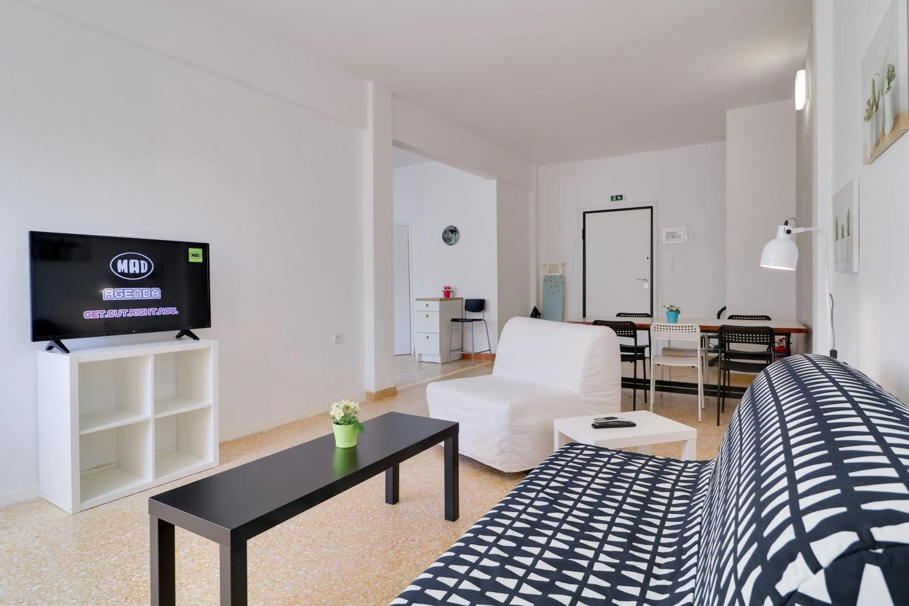 Living room in athens.apartotel.1