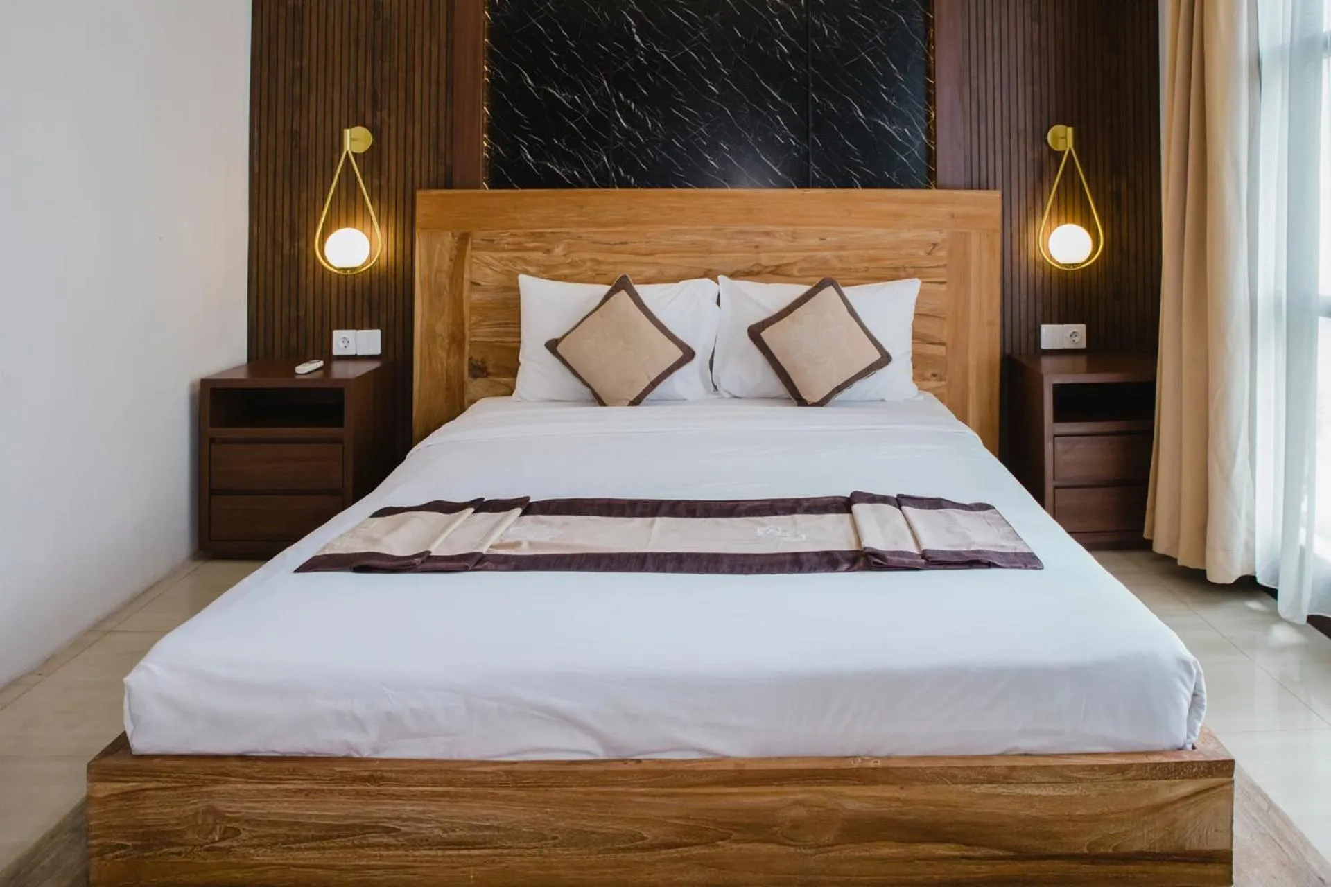 Bedroom, Bed in White Lotus Villas Seminyak