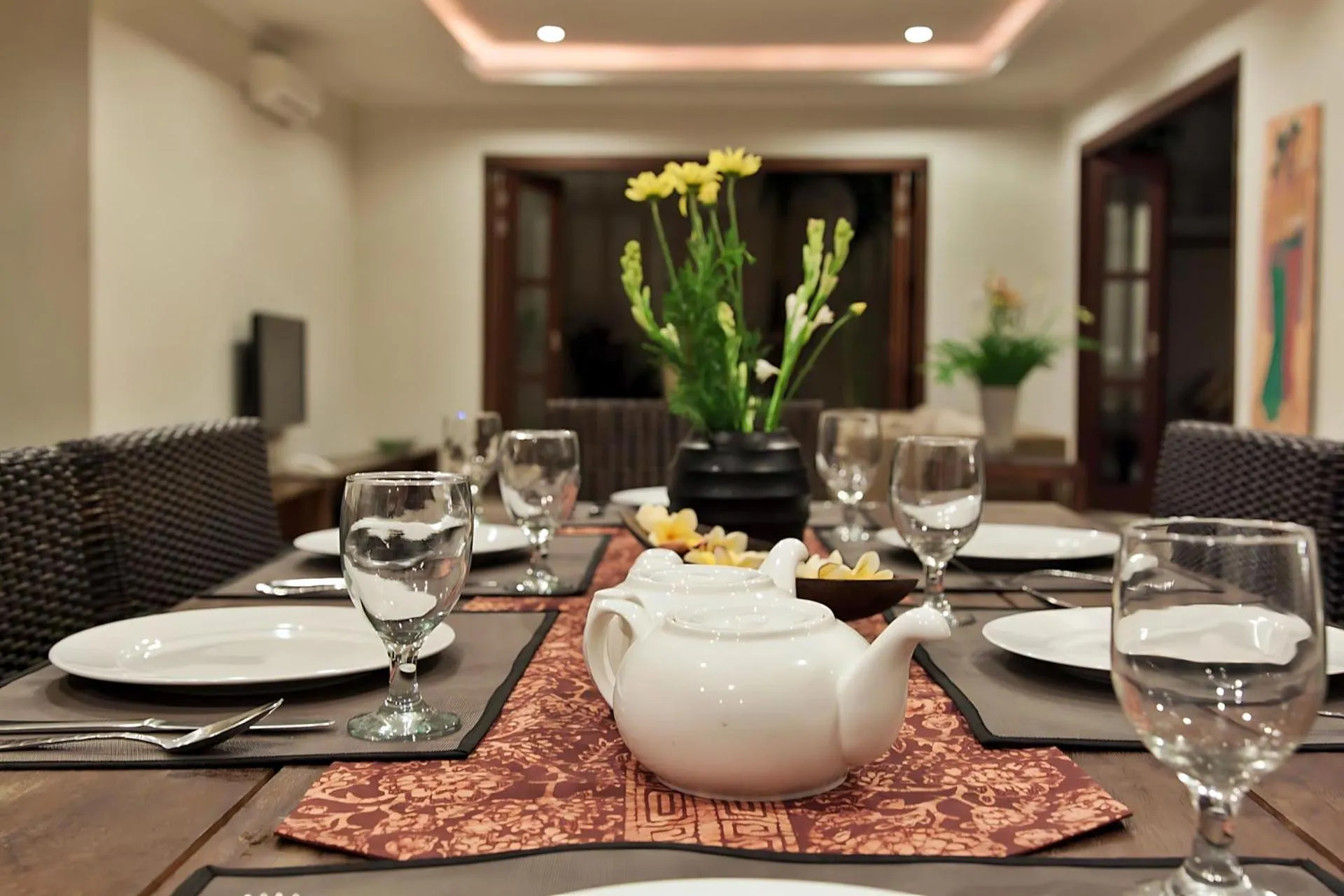 Dining area in White Lotus Villas Seminyak