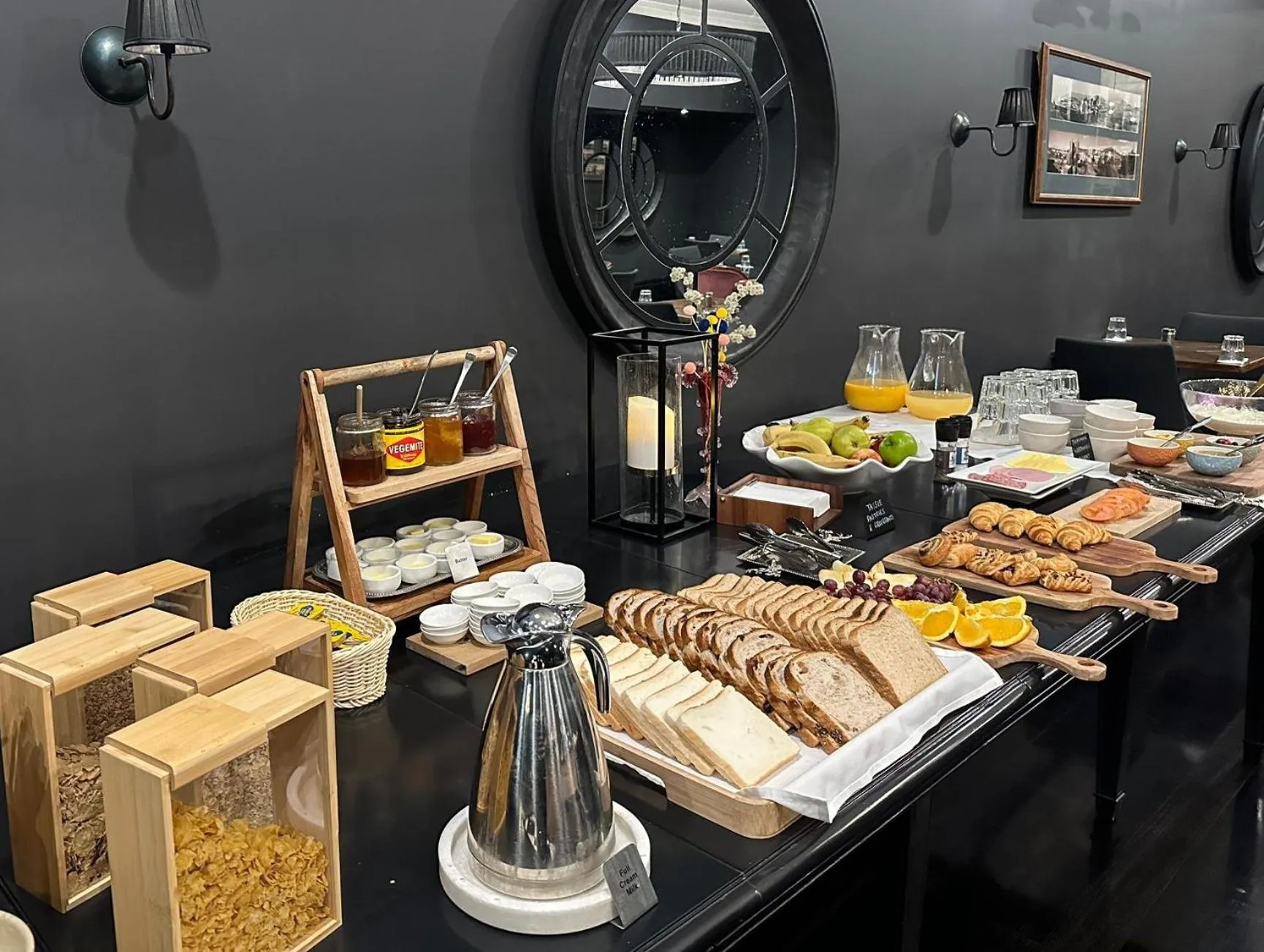 Breakfast in The Macquarie Hobart