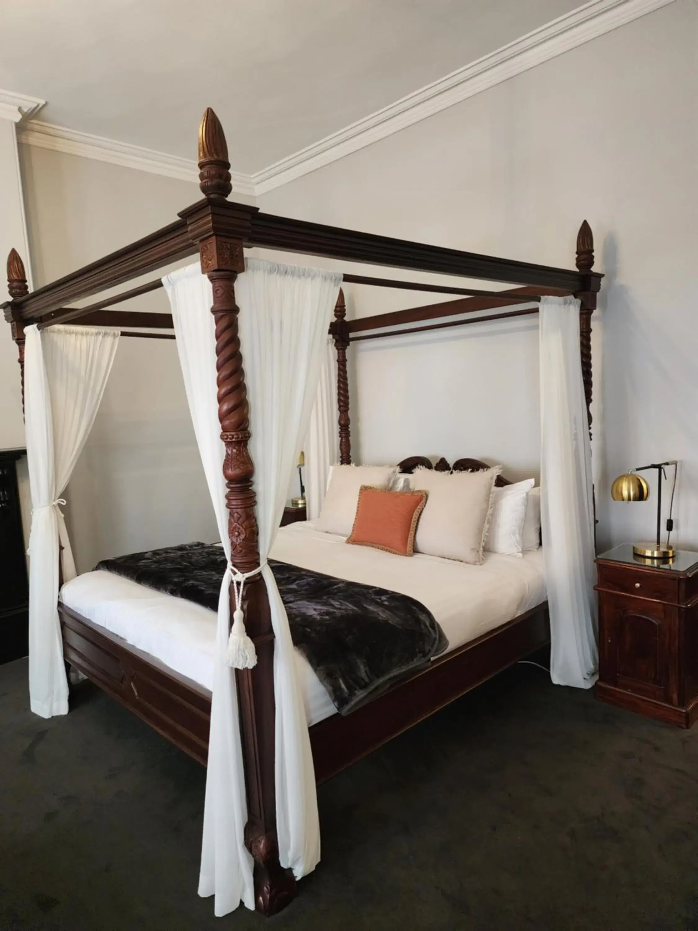 Superior Suite in The Macquarie Hobart Superior Suite in The Macquarie Hobart