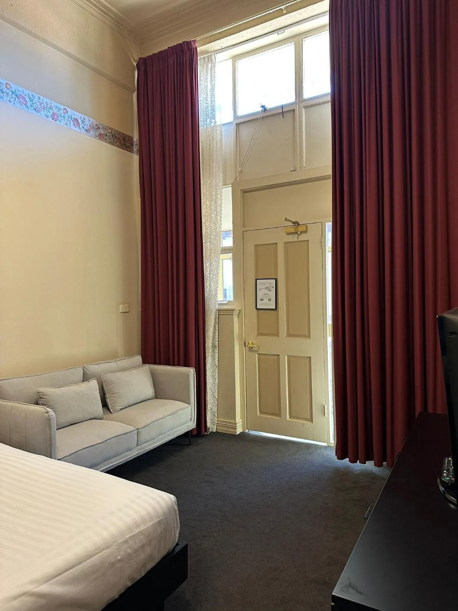 Bedroom, Bed in The Macquarie Hobart