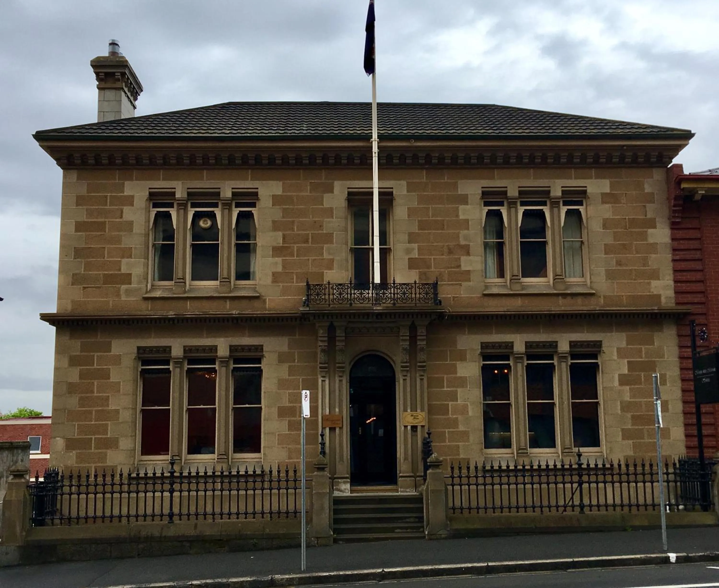 Facade/entrance in The Macquarie Hobart
