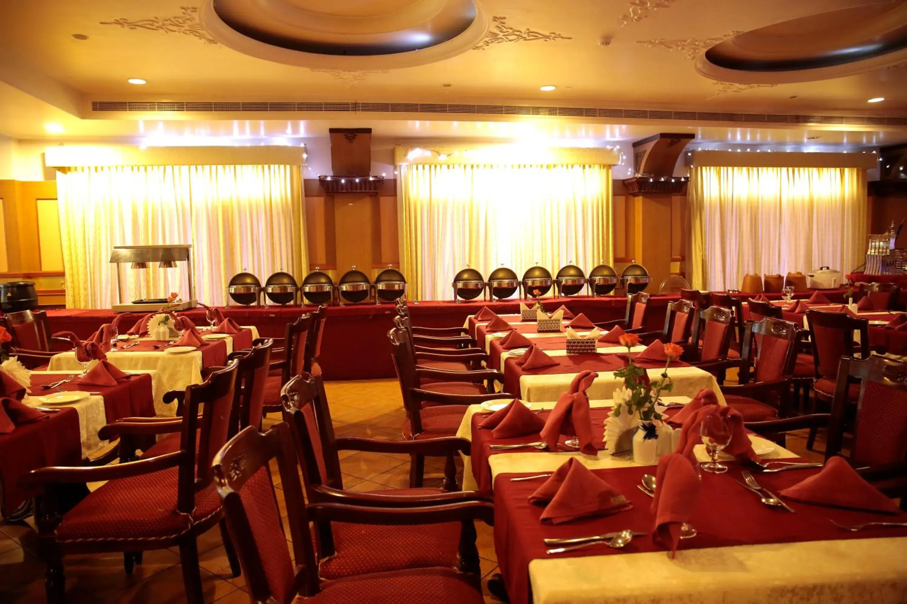 Restaurant/places to eat in Joys Palace Hotel Restaurant/places to eat in Joys Palace Hotel