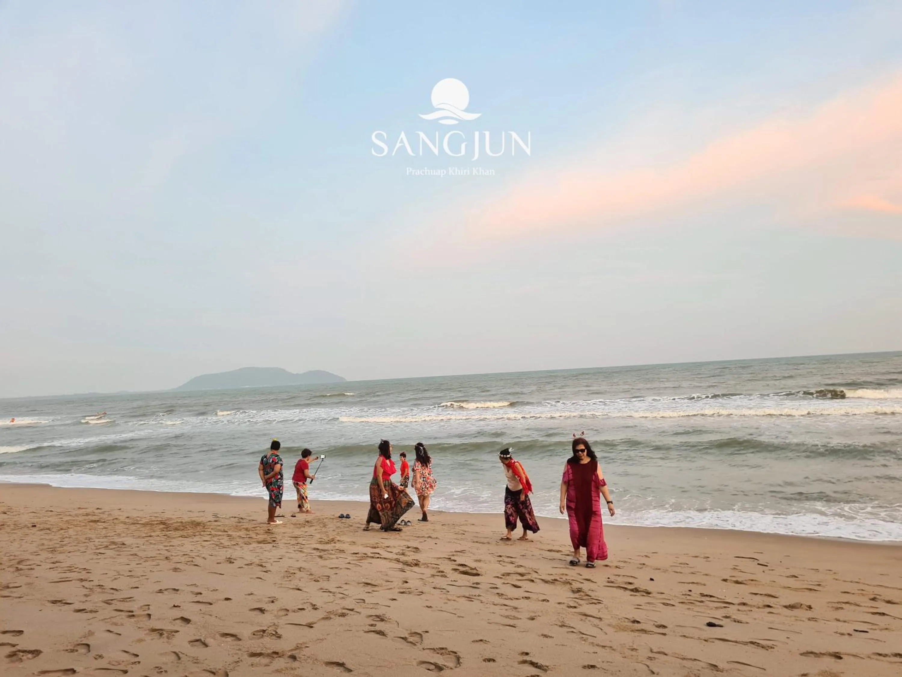 Beach in Sangjun On Beach Resort