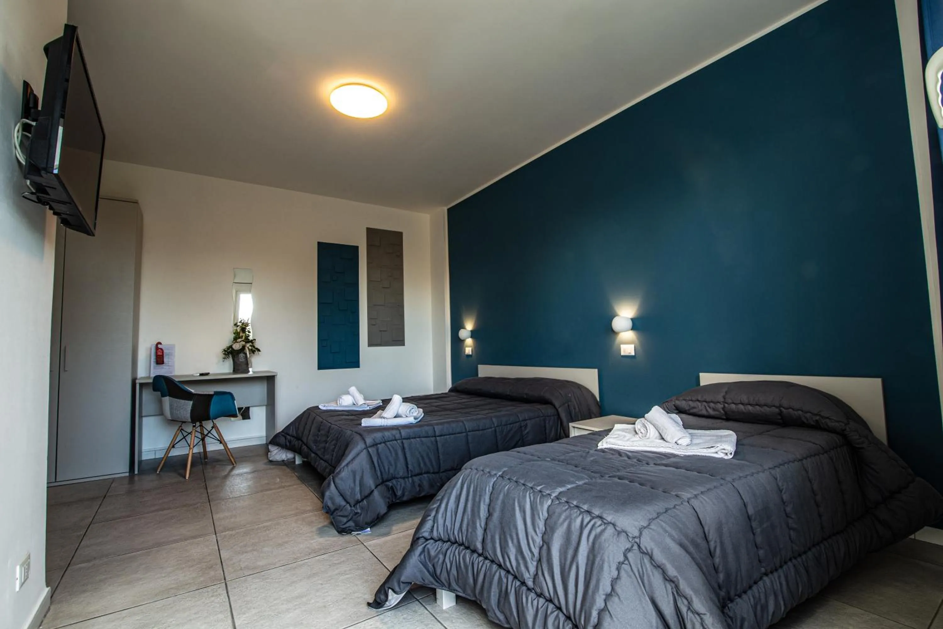 Bedroom, Bed in Piano Monaco