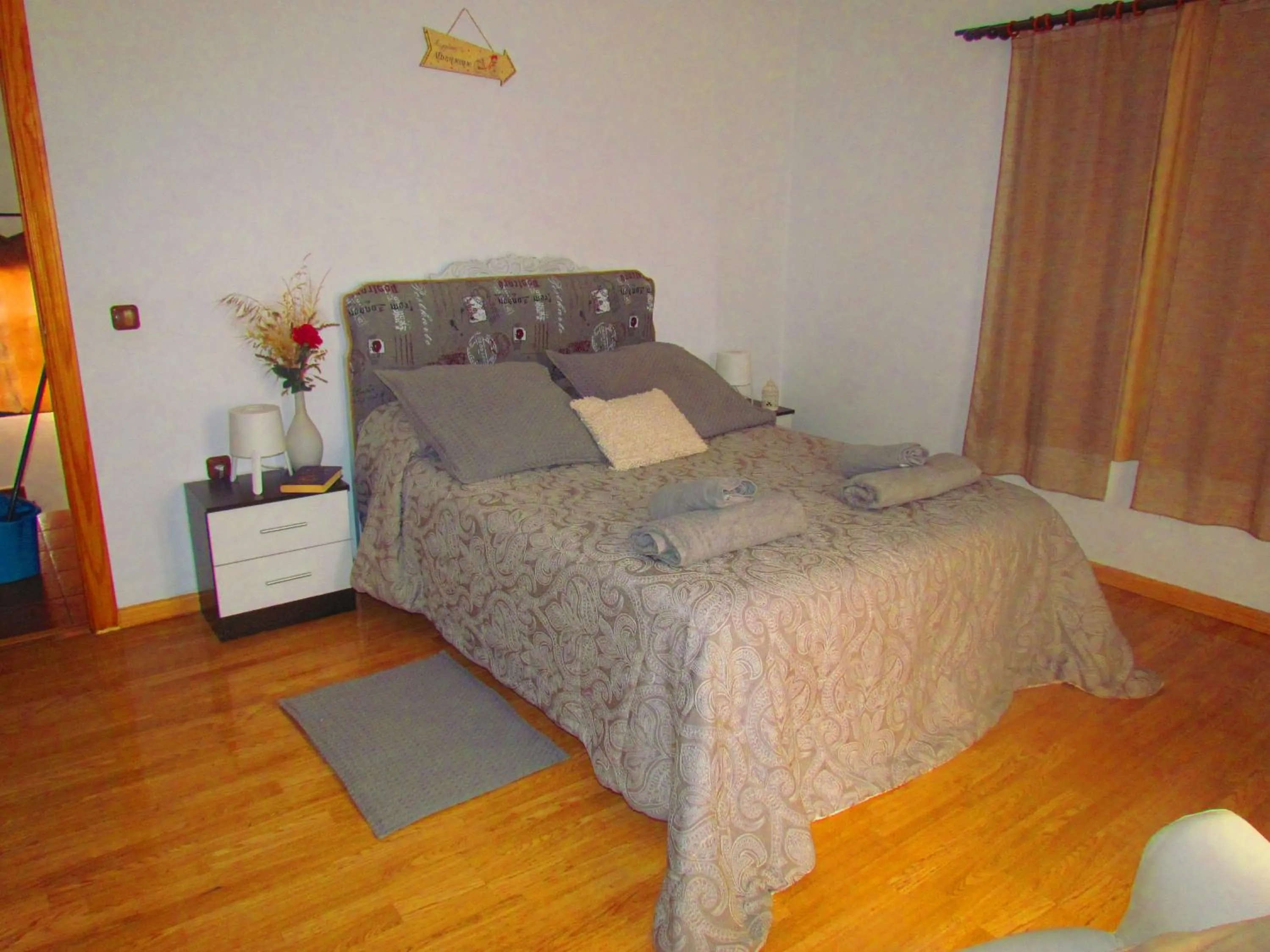 Photo of the whole room, Bed in Apartamentos Casas Rurales "Paraje San Blas" TR-BA-00166