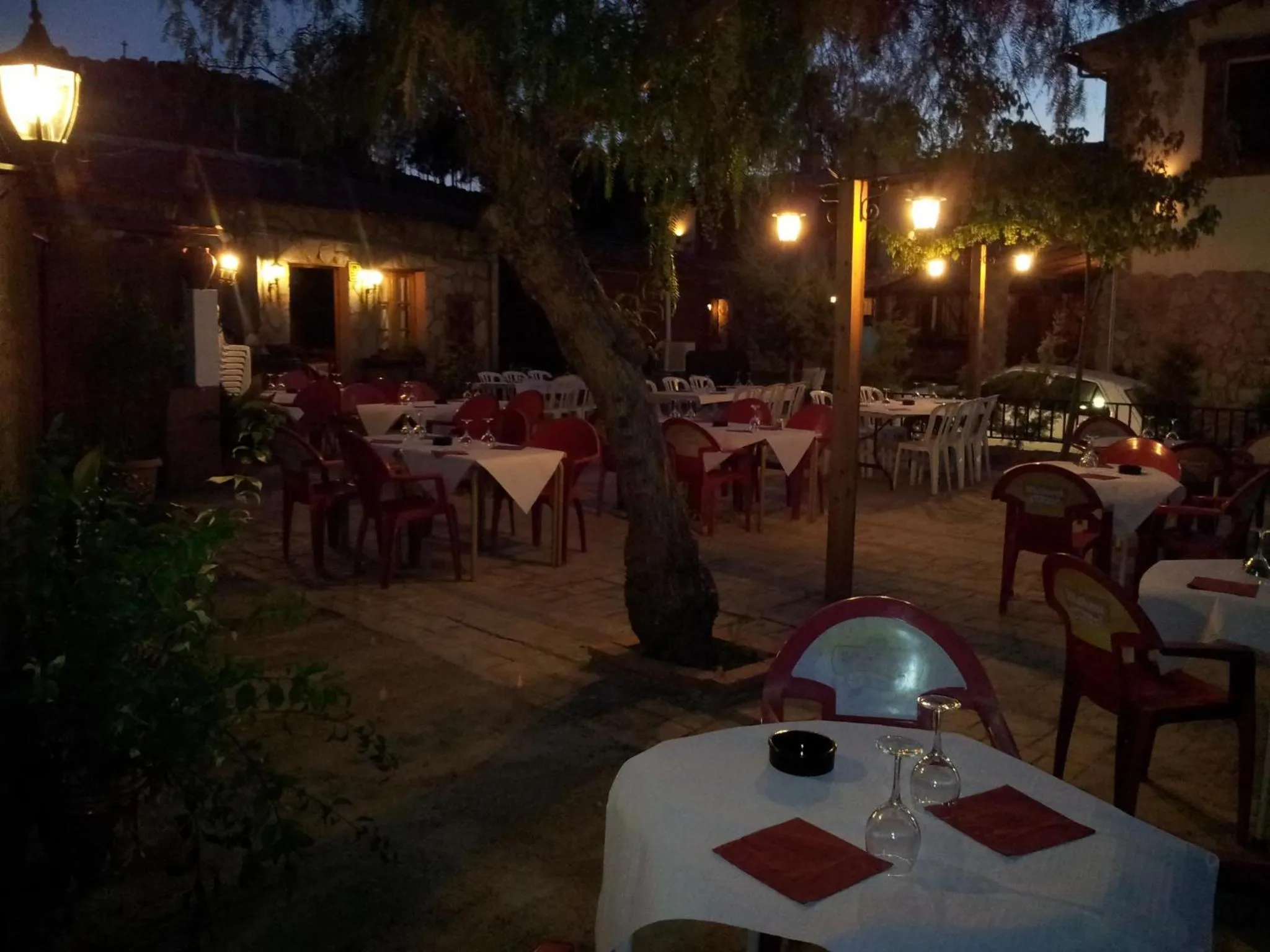 Restaurant/places to eat in Apartamentos Casas Rurales "Paraje San Blas" TR-BA-00166