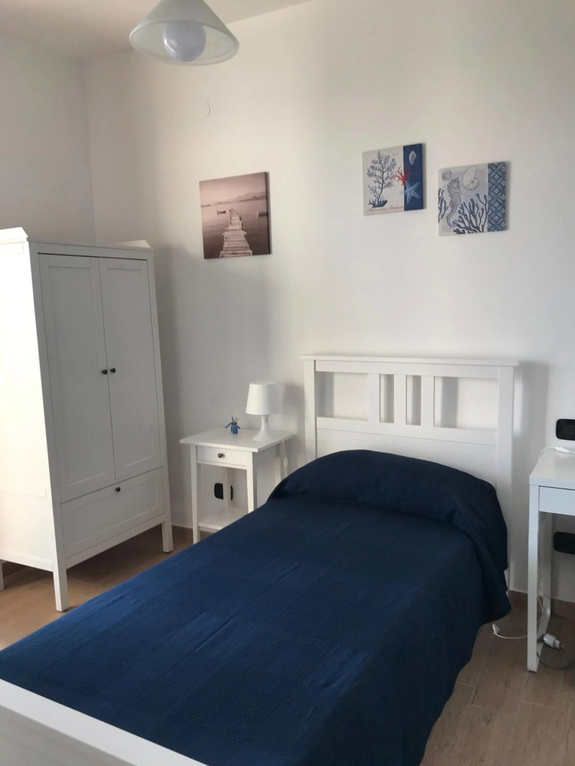 Photo of the whole room, Bed in L'oasi di Giorgia