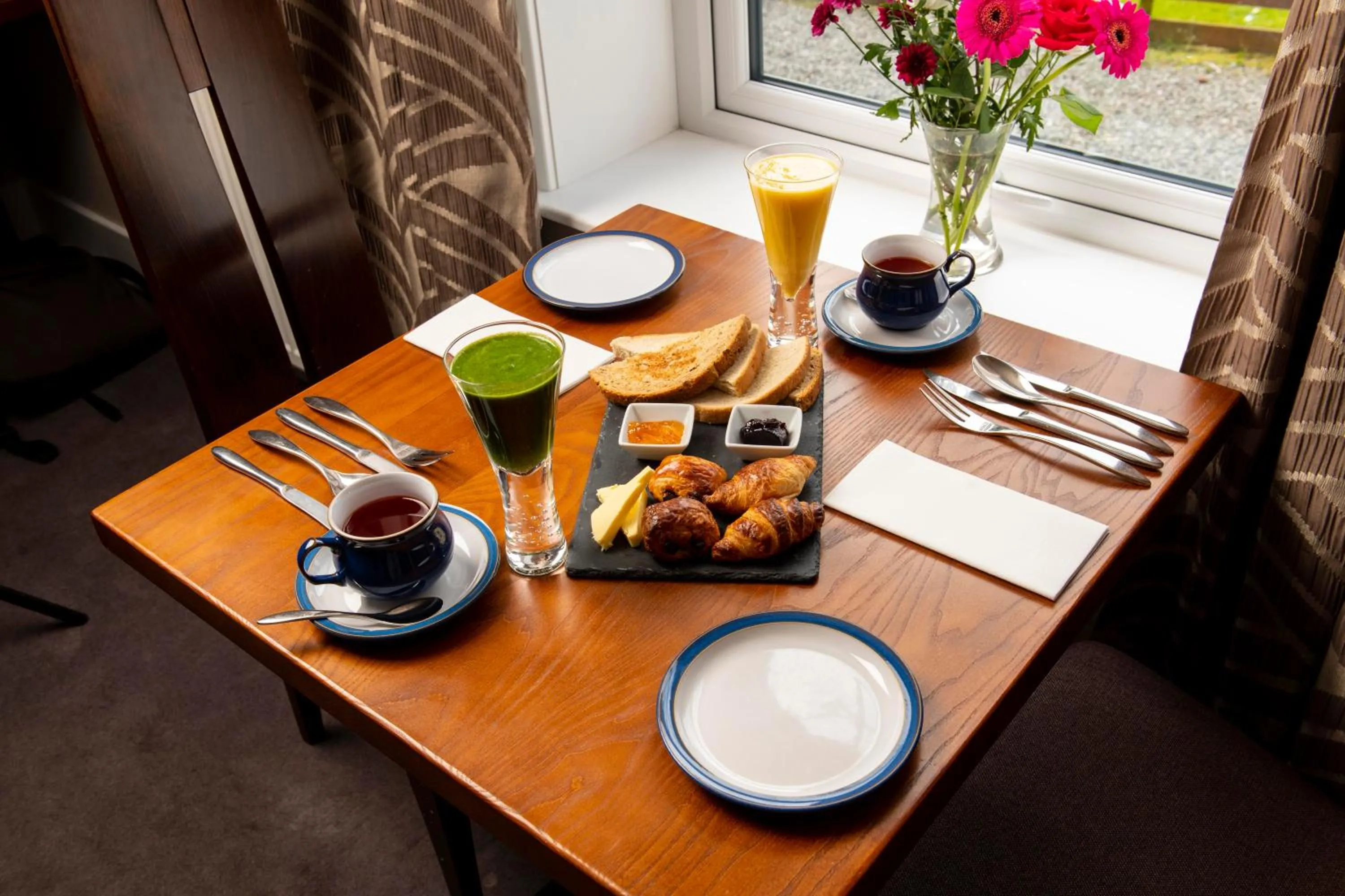 Breakfast in Toravaig House Hotel