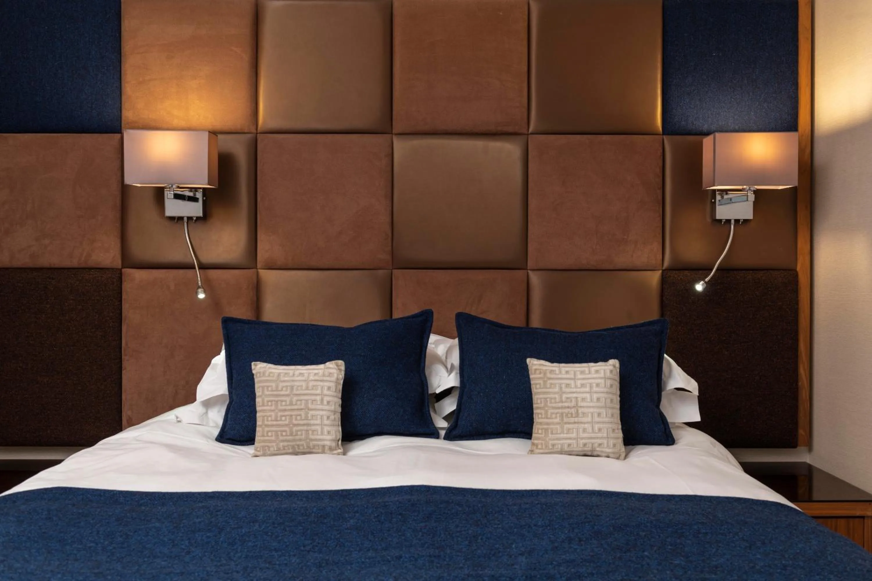 Bed in Toravaig House Hotel