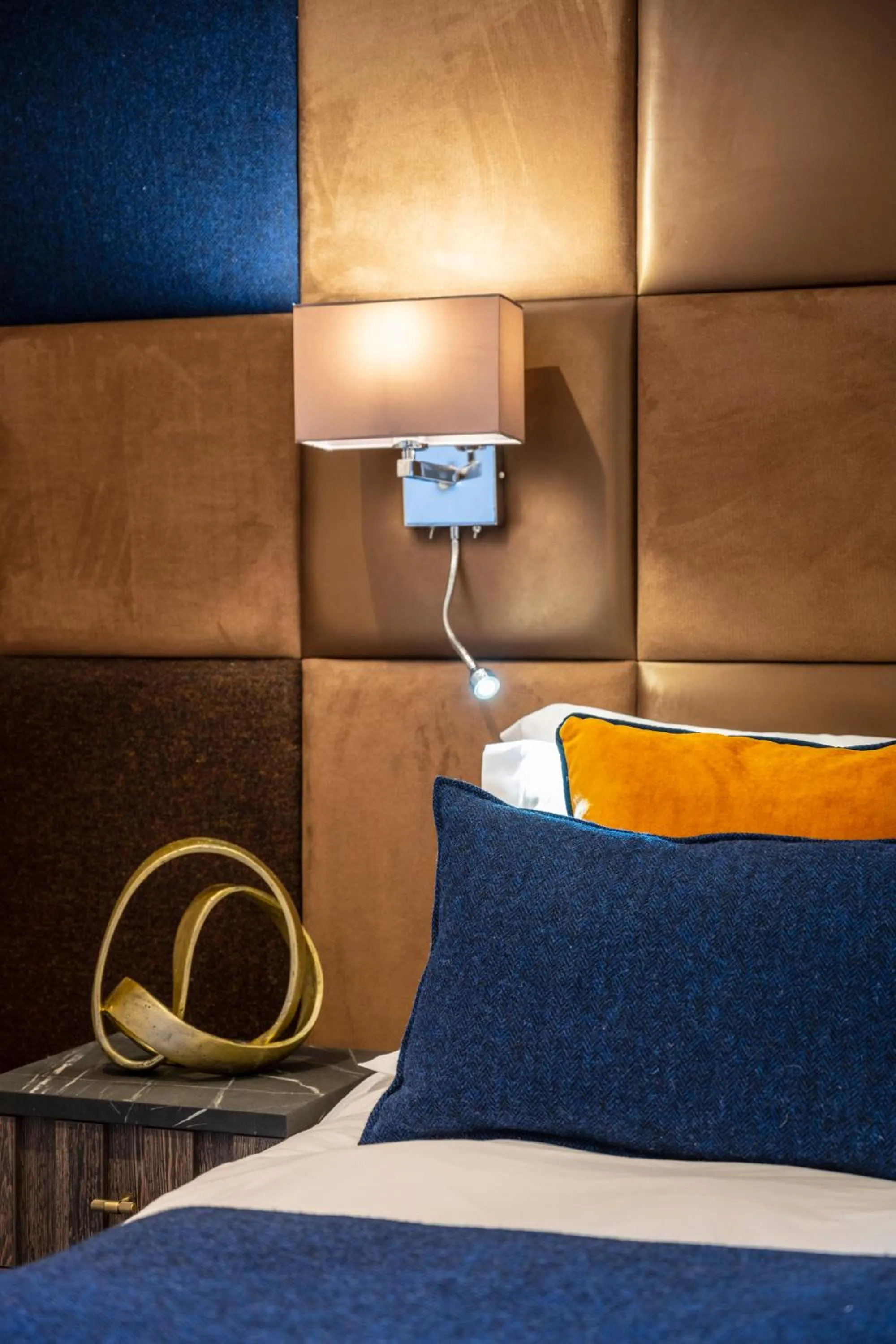 Bed in Toravaig House Hotel