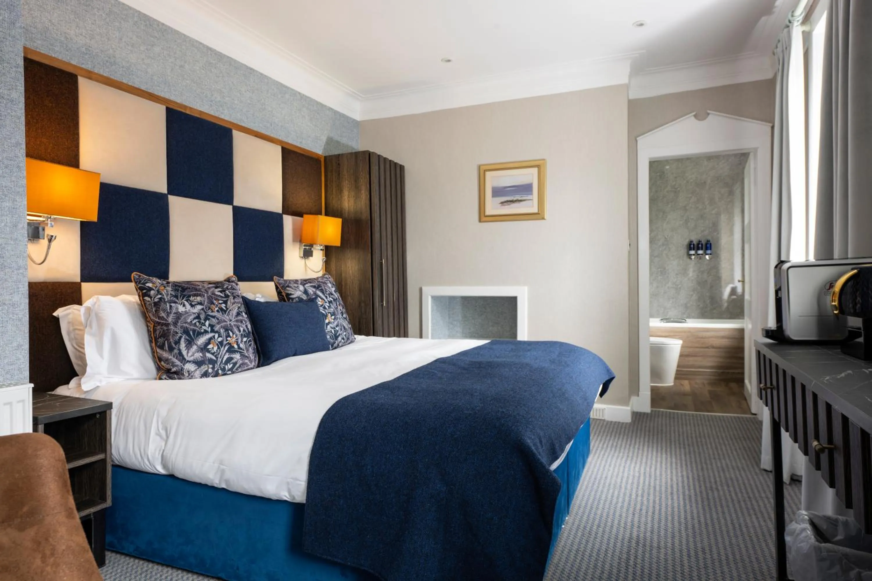 Bedroom, Bed in Toravaig House Hotel