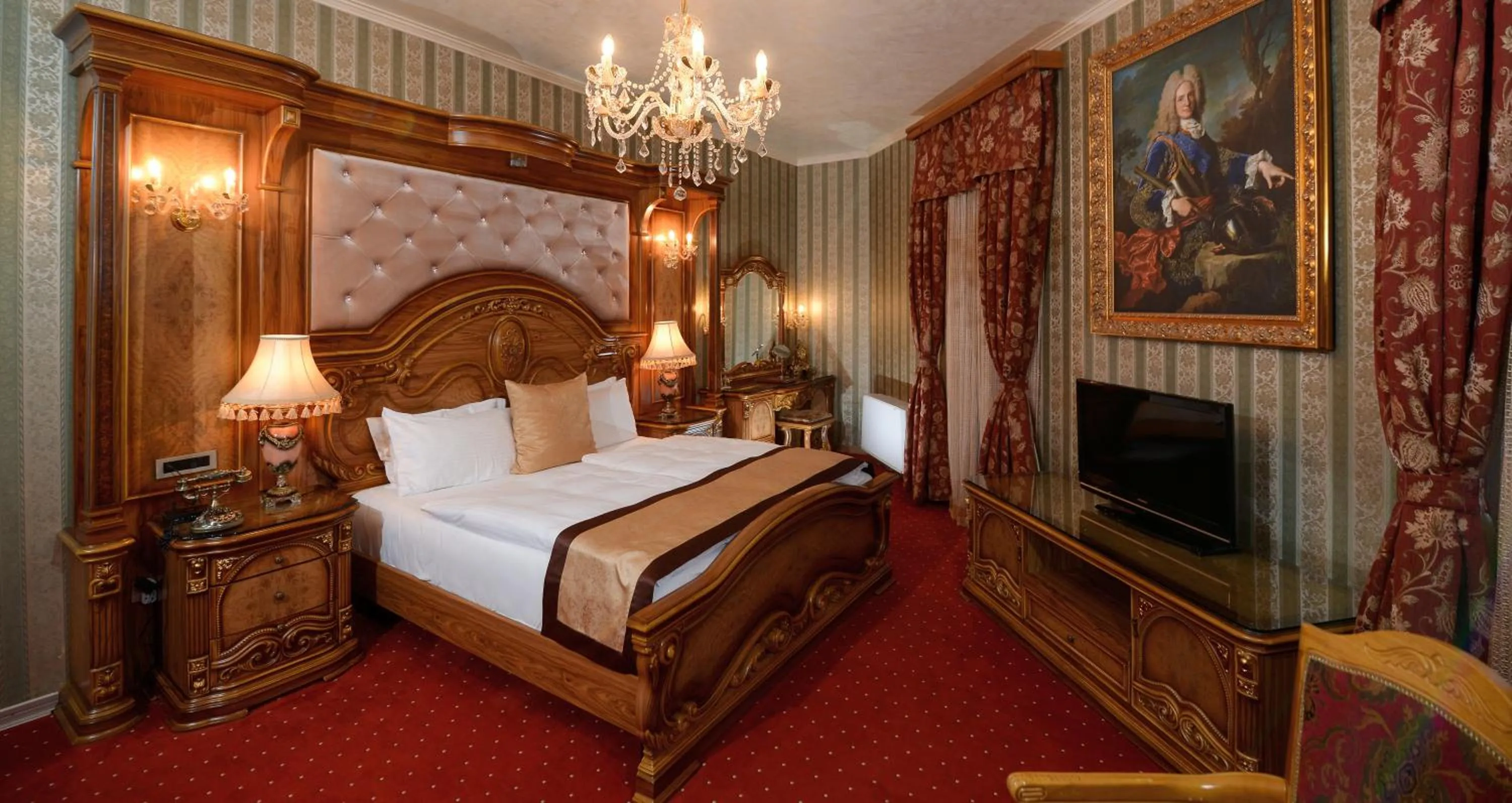 Bed in Premier Prezident Garni Hotel and Spa