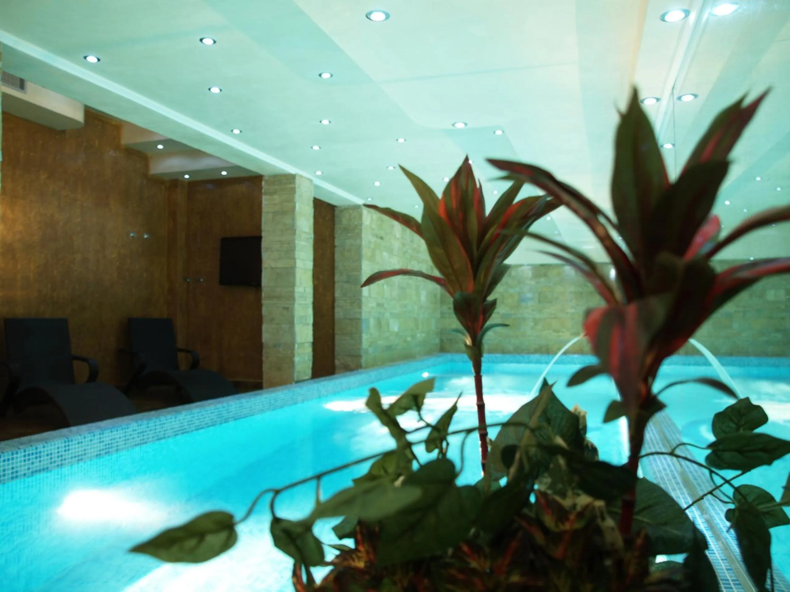 Swimming pool in Premier Prezident Garni Hotel and Spa