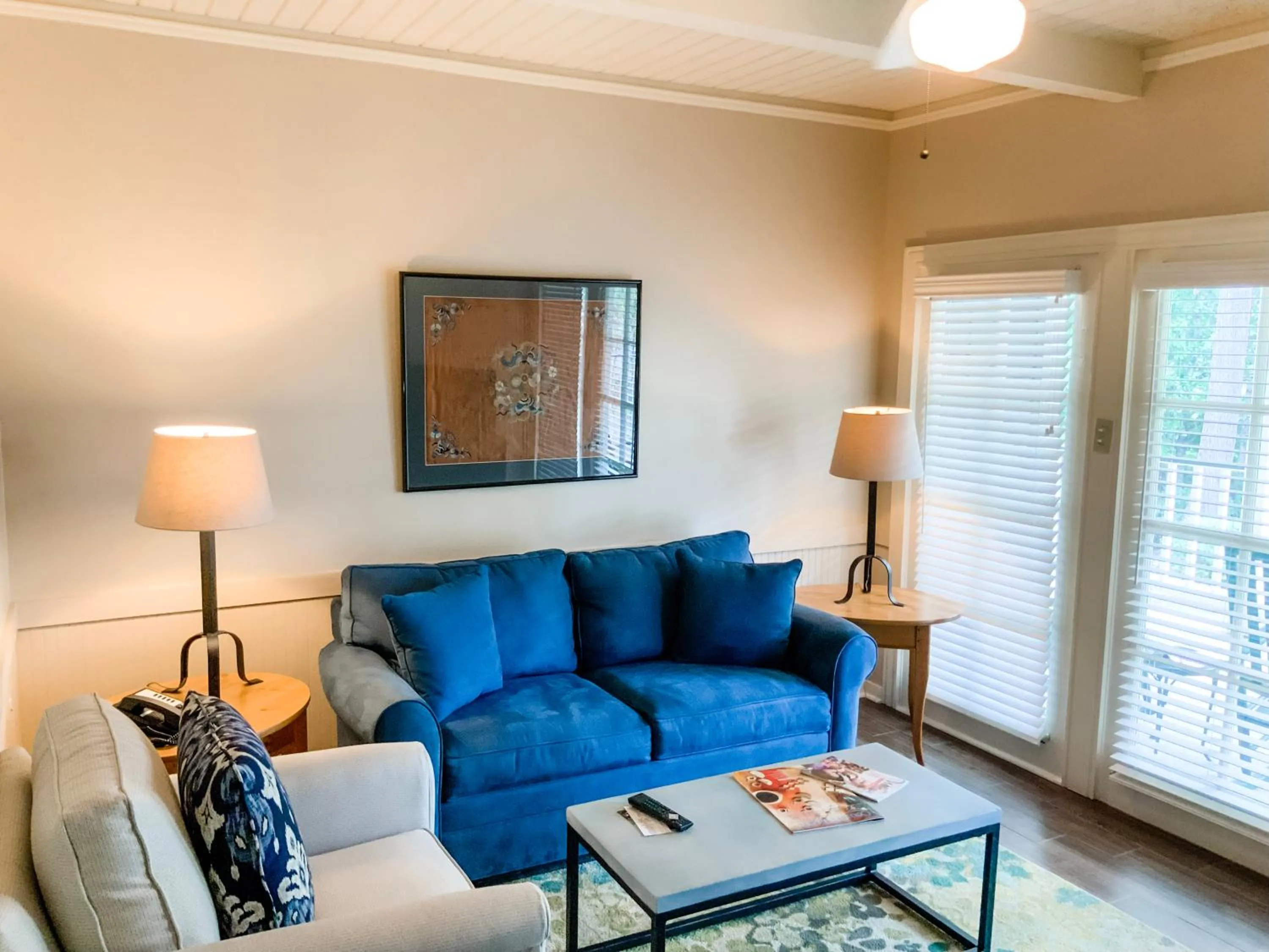 Living room in The Lodge at The Bluffs
