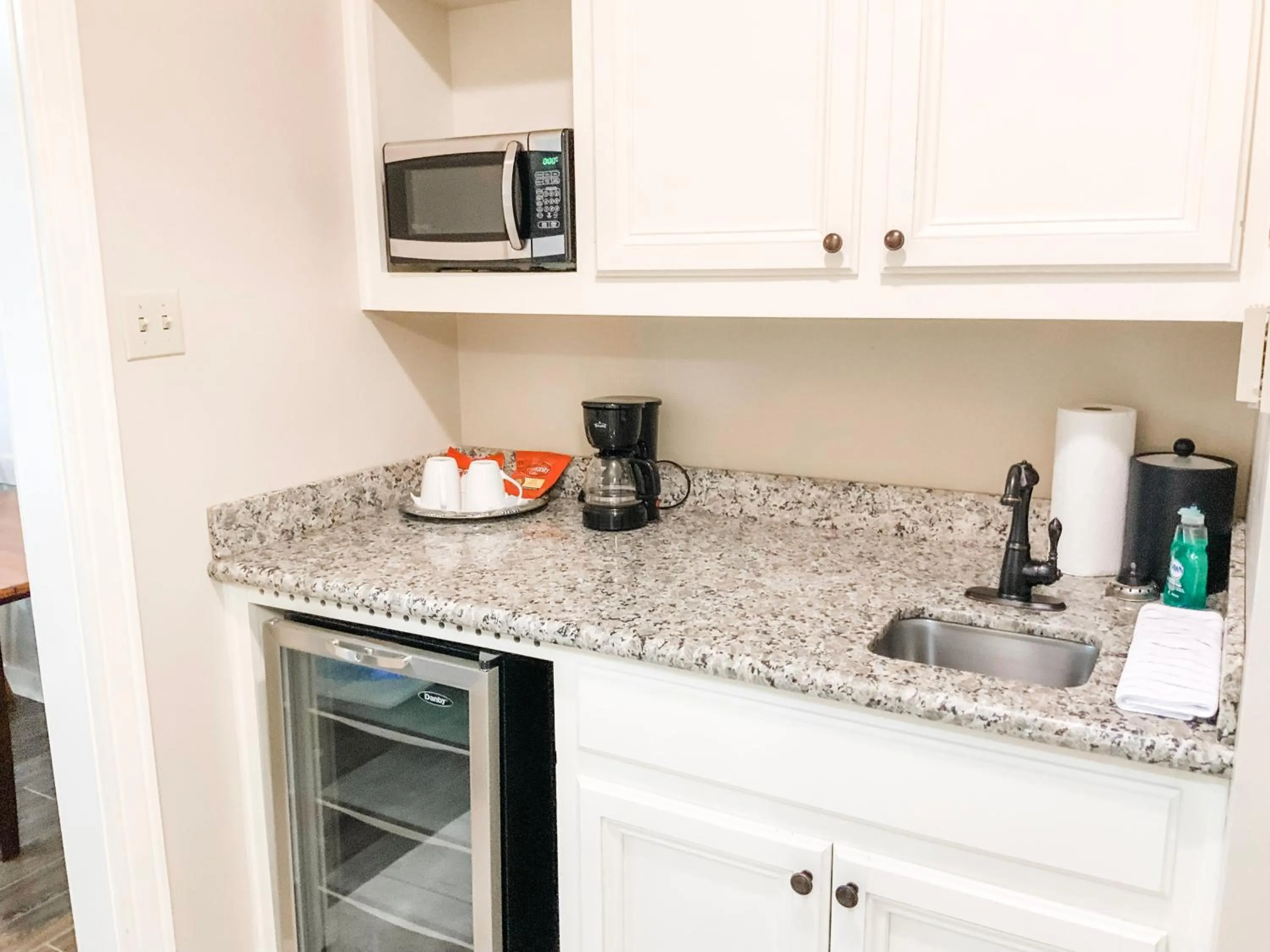 Kitchen or kitchenette in The Lodge at The Bluffs