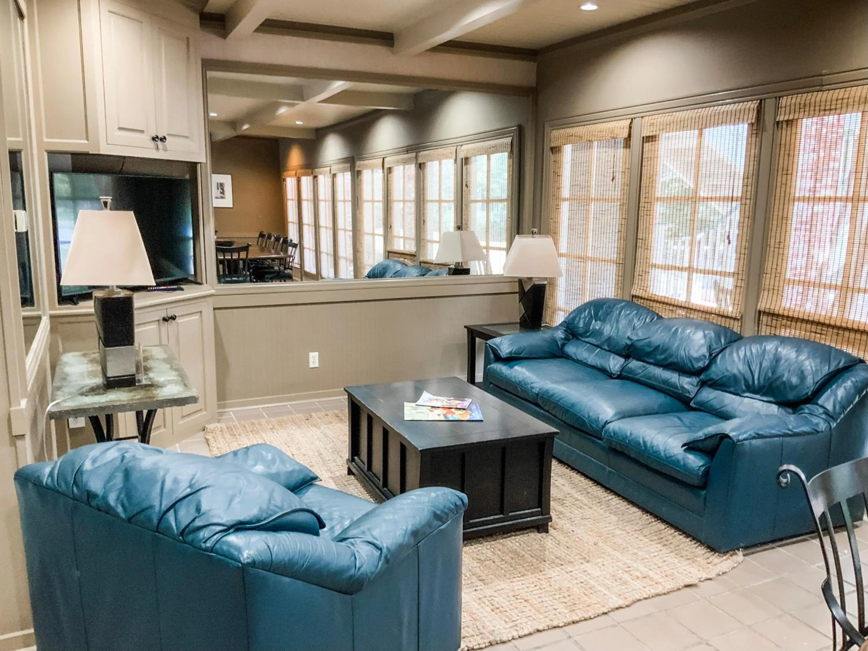 Living room in The Lodge at The Bluffs