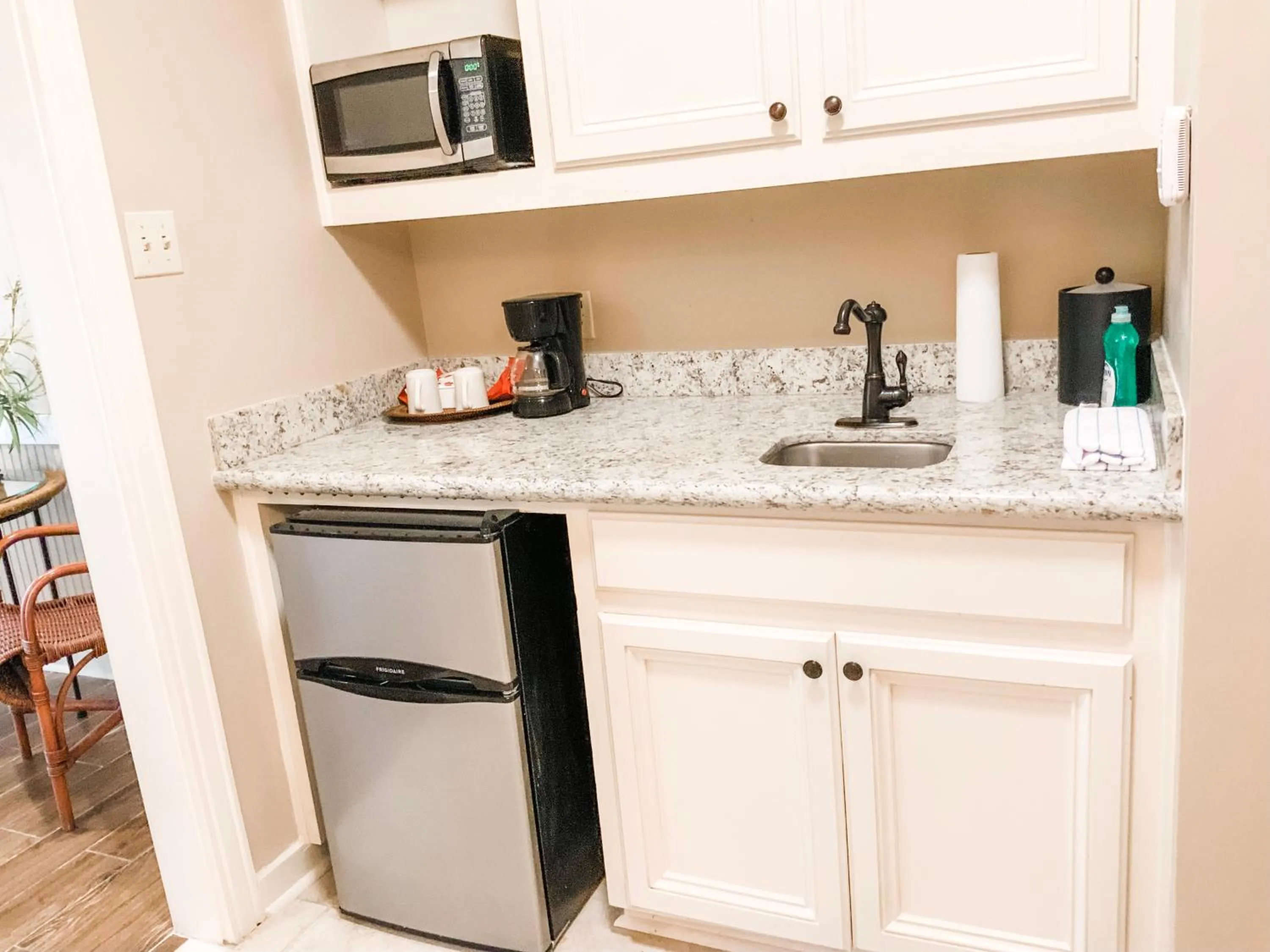 Kitchen or kitchenette in The Lodge at The Bluffs