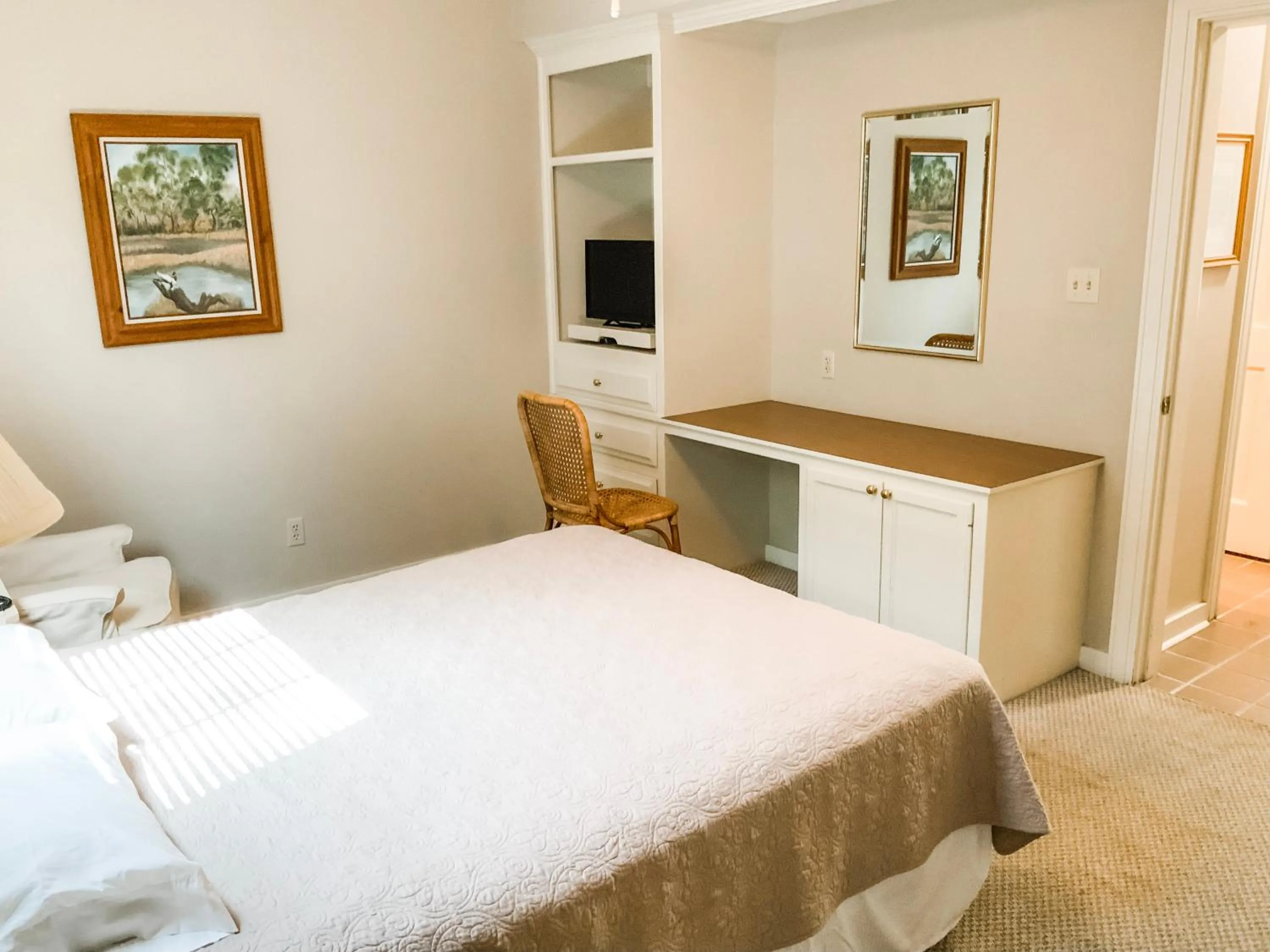 Bedroom, Bed in The Lodge at The Bluffs