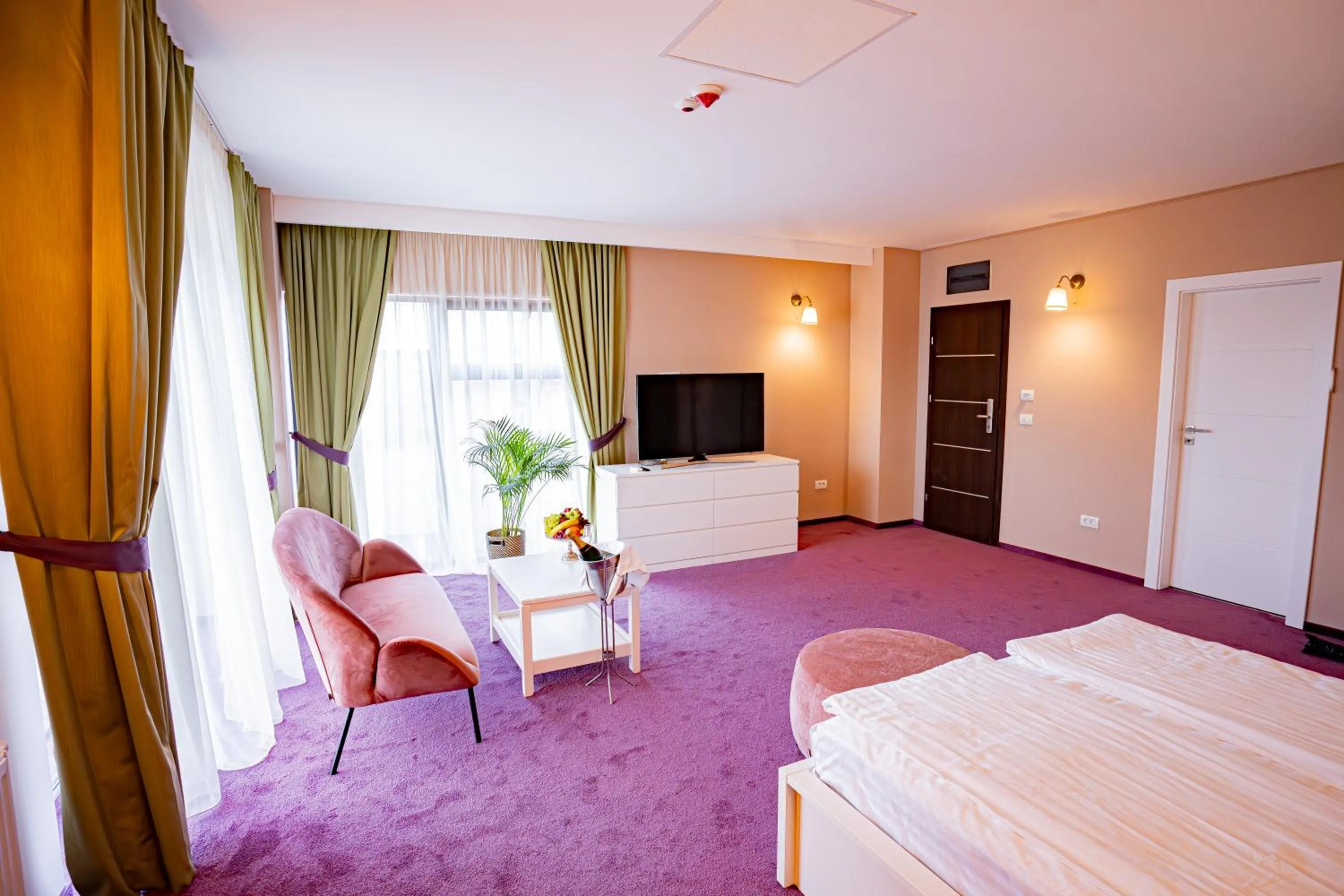 Bed in Hotel Senator