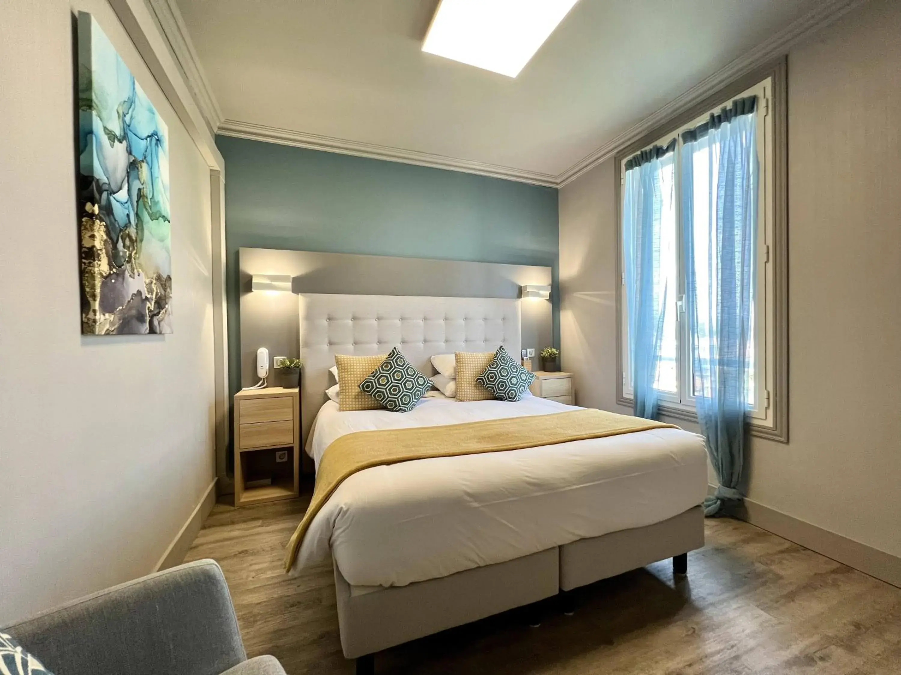 Double or Twin Room with Mountain View in Hotel La Calanque Double or Twin Room with Mountain View in Hotel La Calanque