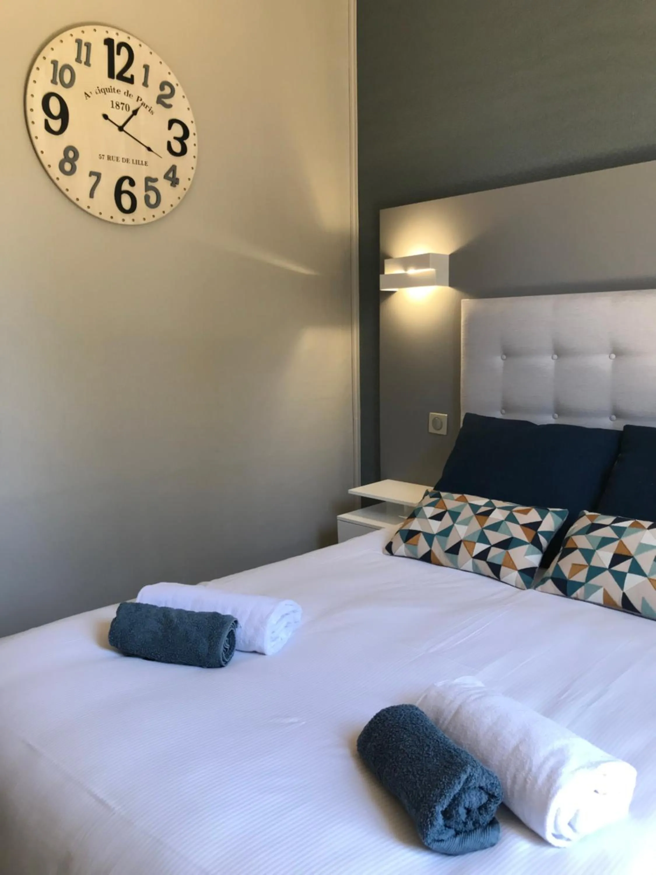 Bedroom, Bed in Hotel La Calanque