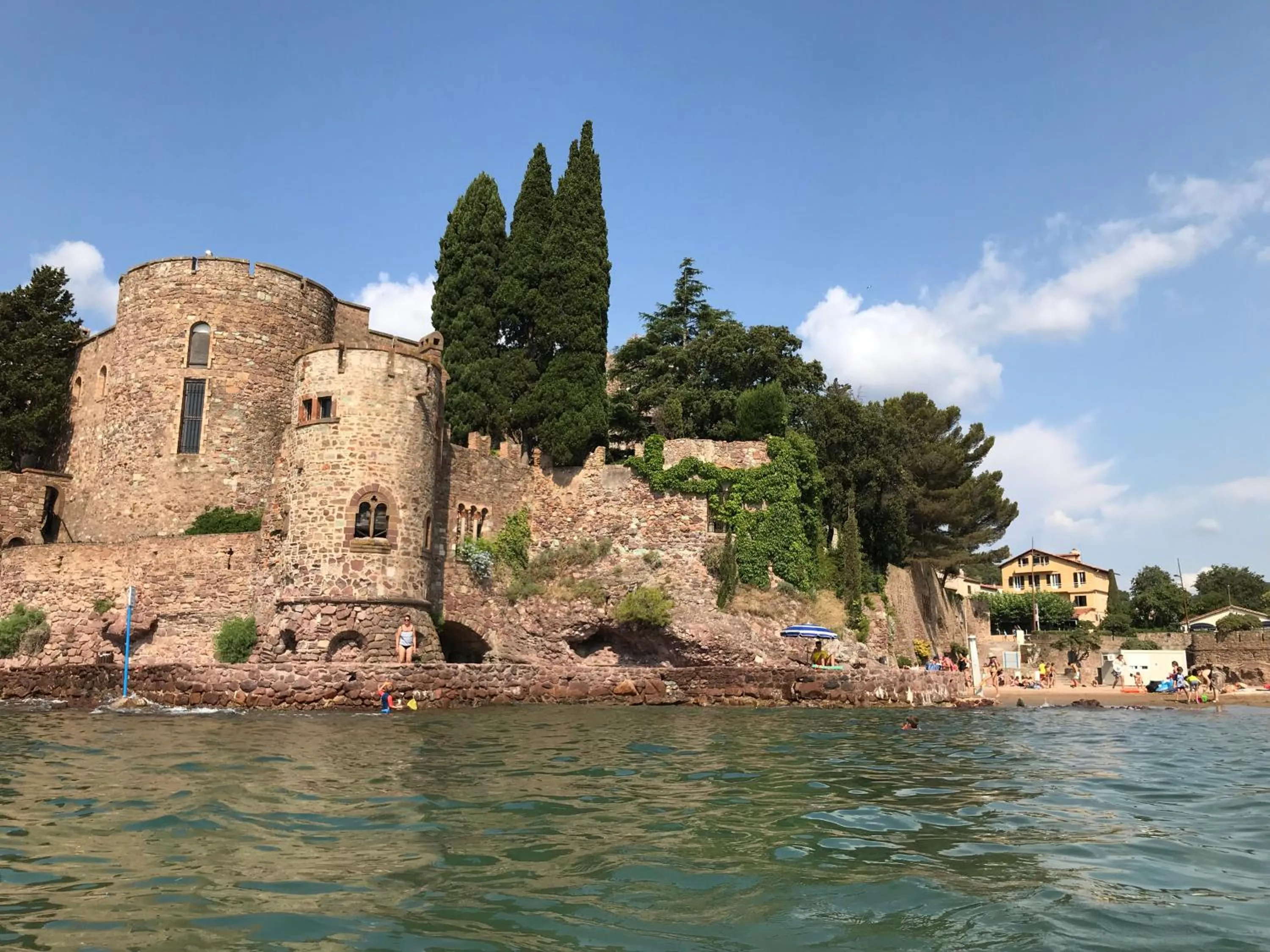 Property building in Hotel La Calanque