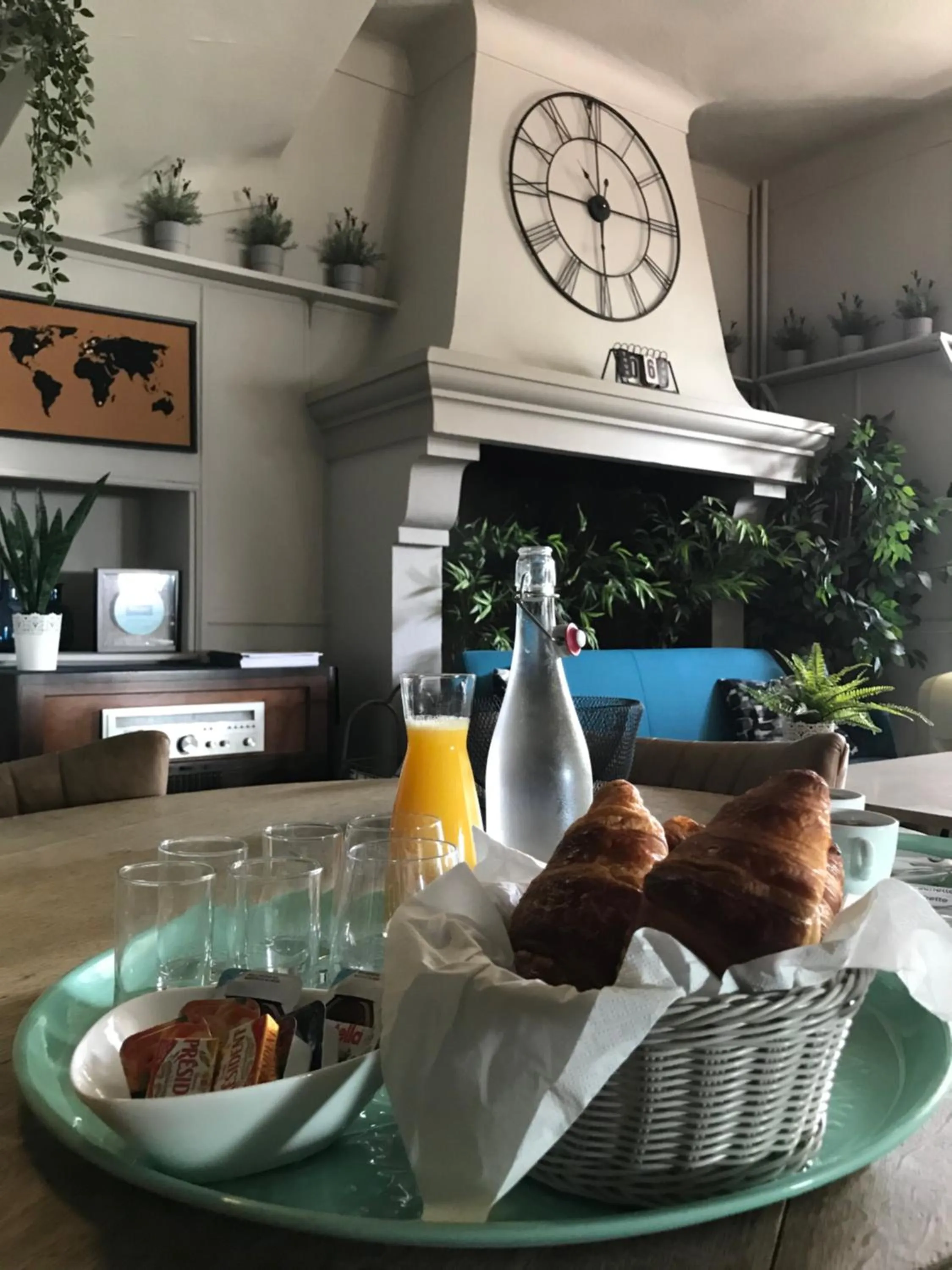 Food and drinks in Hotel La Calanque