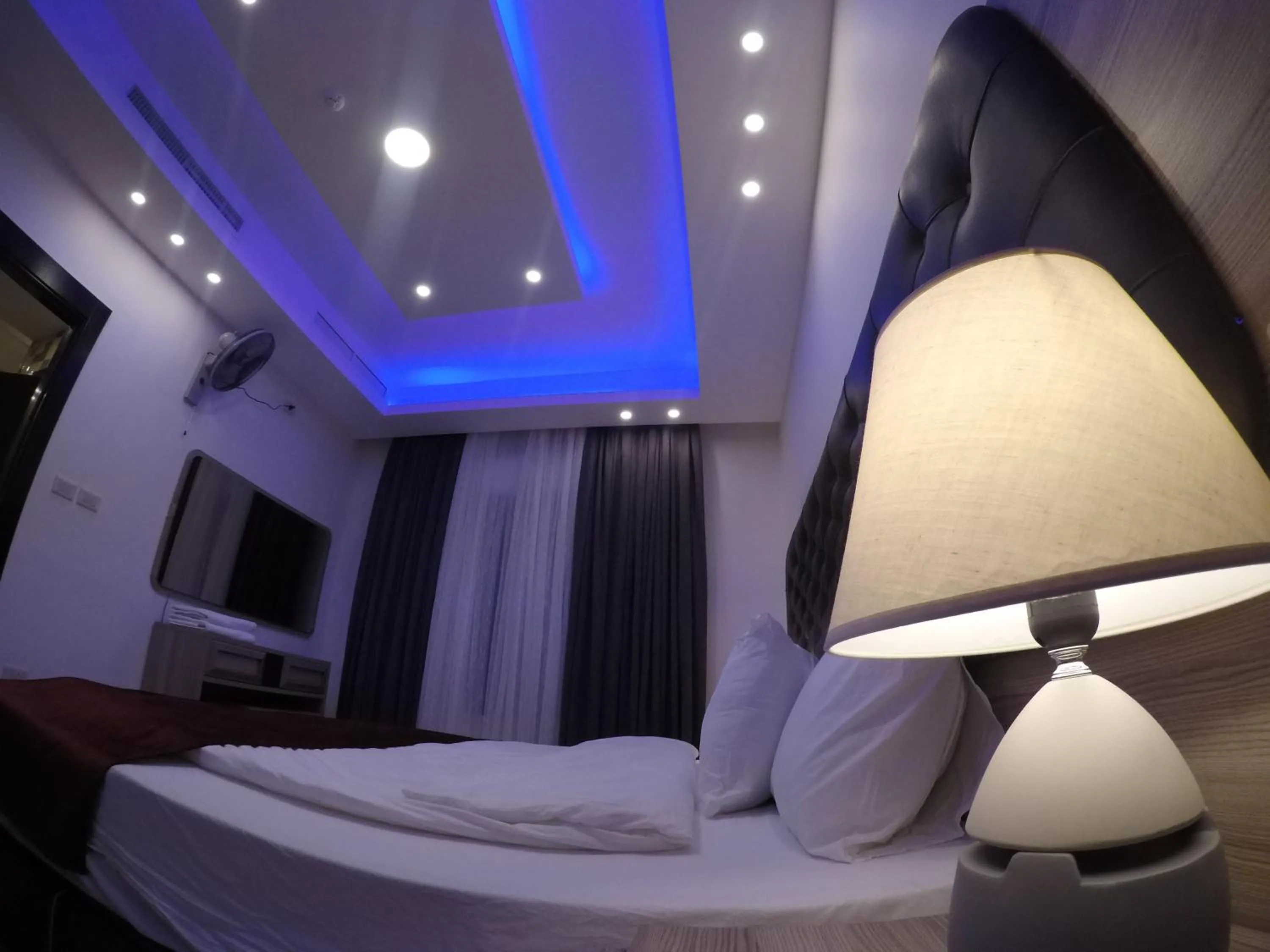 Bed in Virginia Hotel