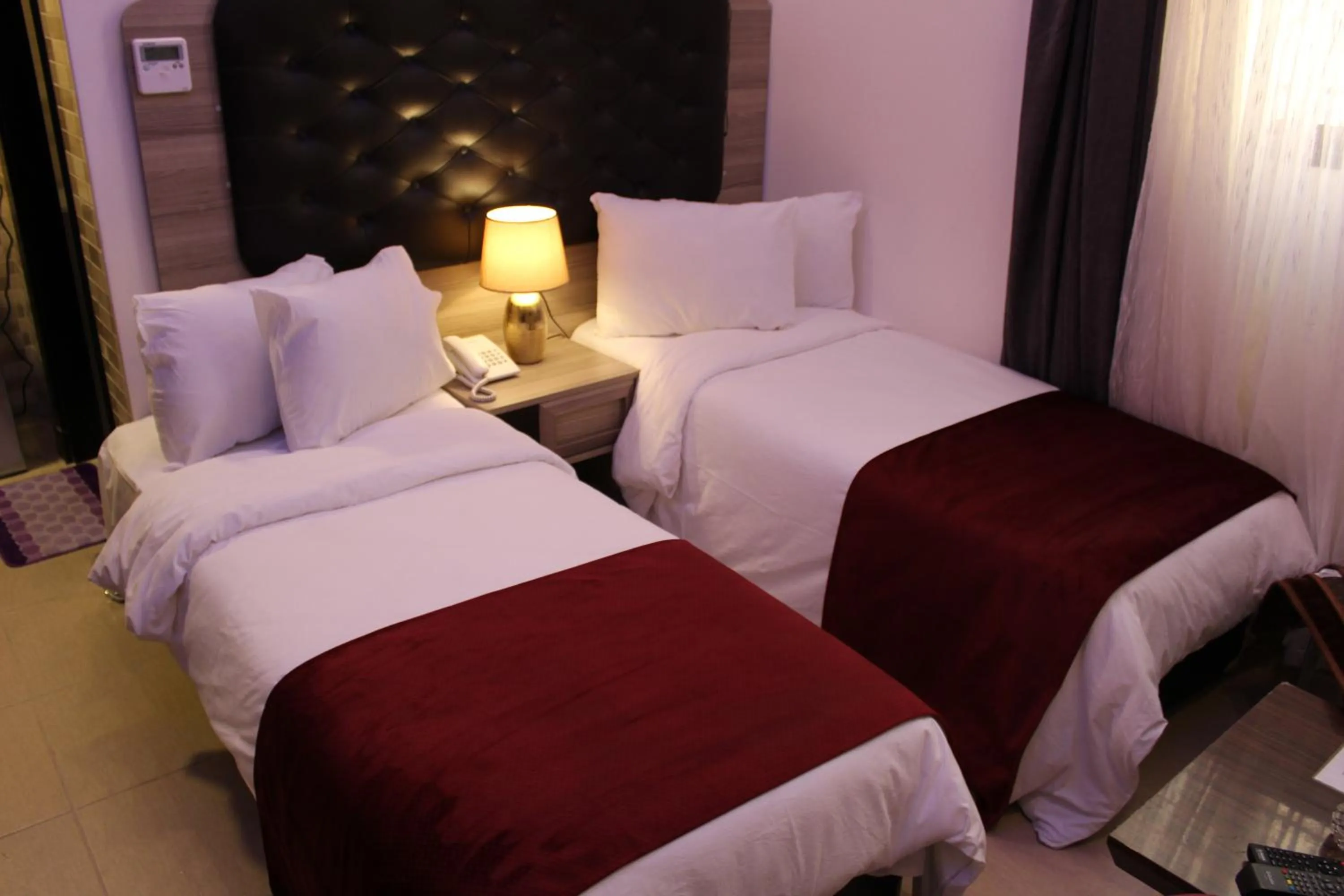 Bed in Virginia Hotel