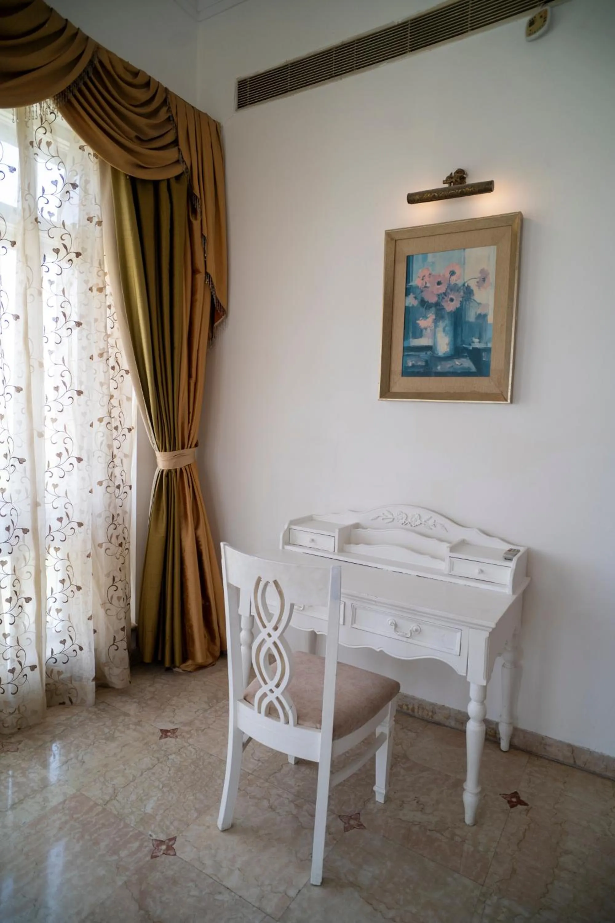 Seating area in Hotel Merwara Estate- A Luxury Heritage Resort