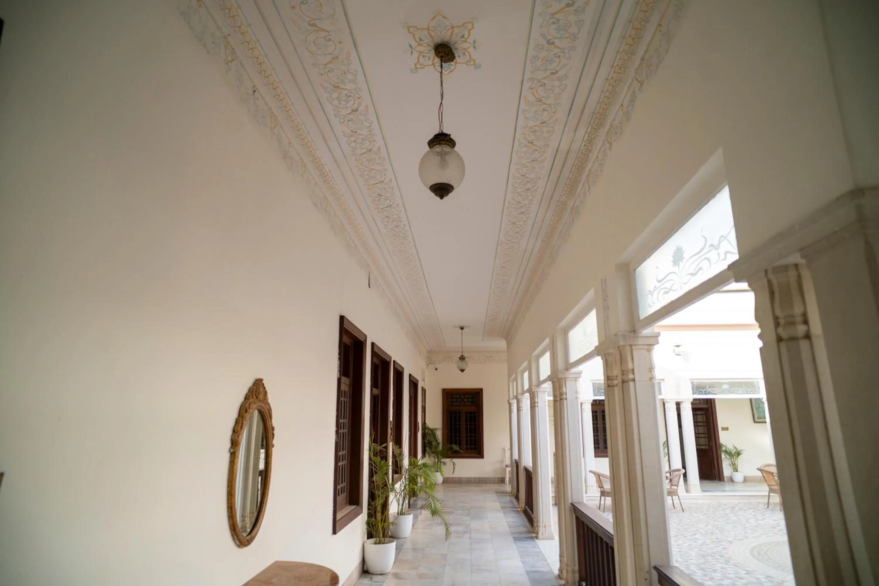 Living room in Hotel Merwara Estate- A Luxury Heritage Resort